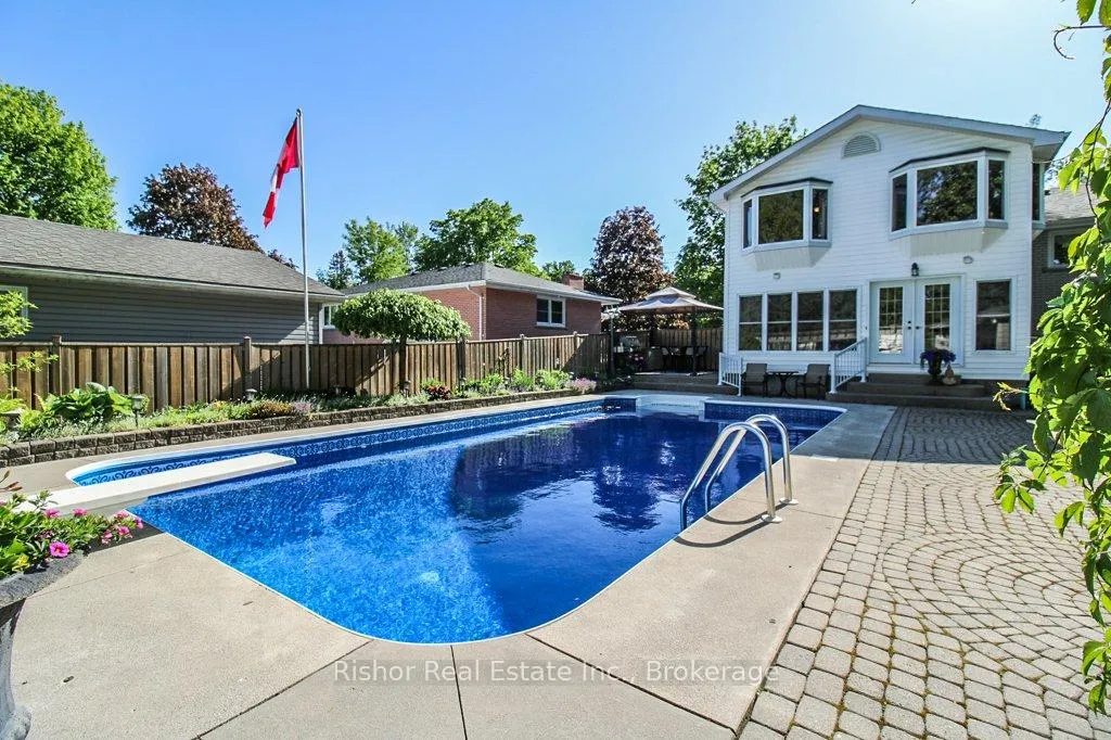 Photo 3 of 80 Kawartha Heights Boulevard, Peterborough, Monaghan Ward 2 — HOMEH