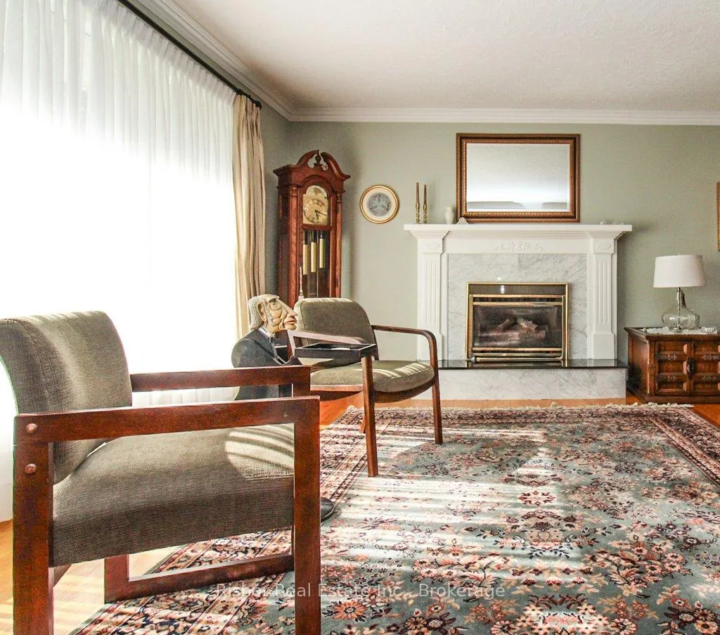 Photo 6 of 80 Kawartha Heights Boulevard, Peterborough, Monaghan Ward 2 — HOMEH
