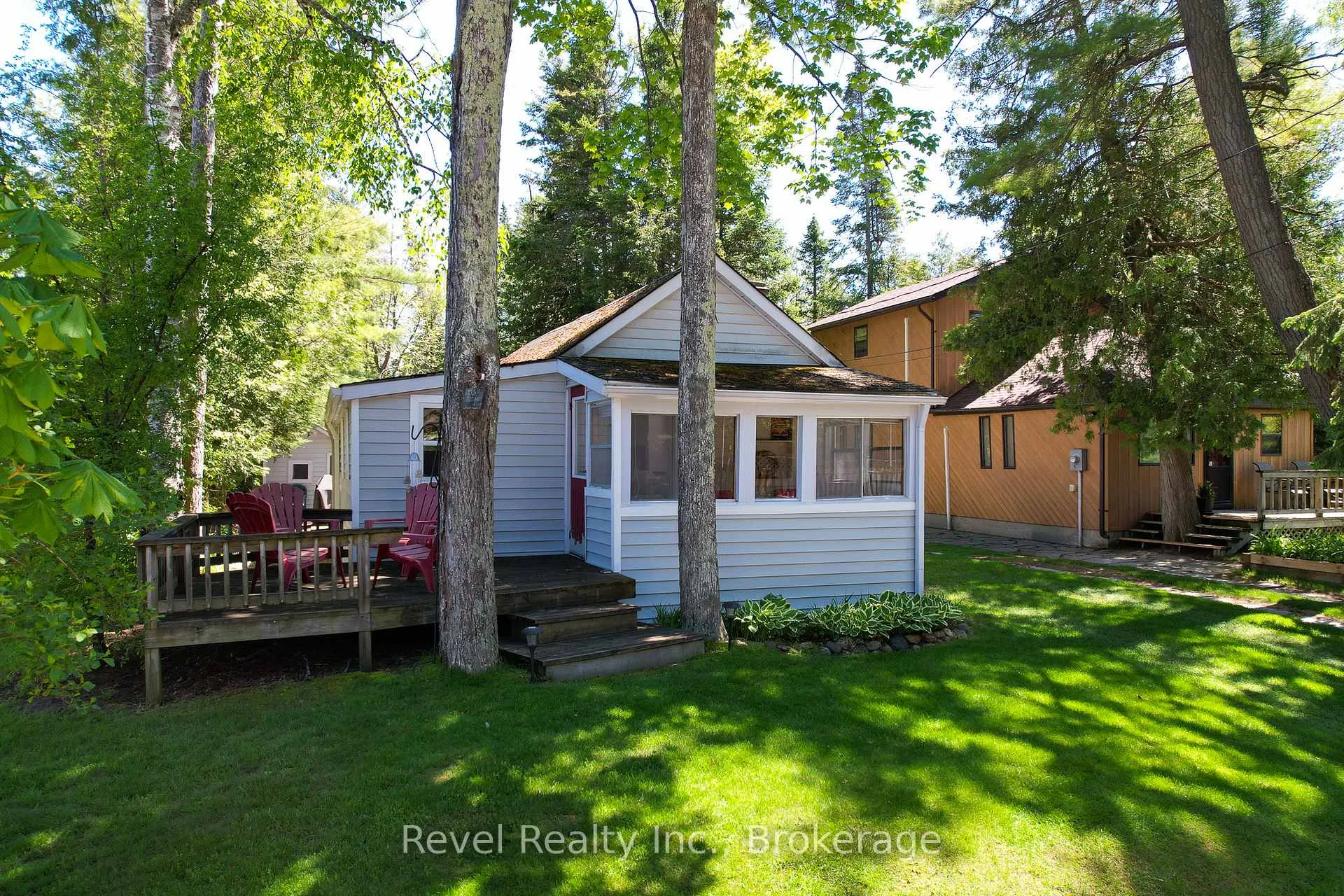 Photo 2 of 1693 Shore Lane, Wasaga Beach — HOMEH