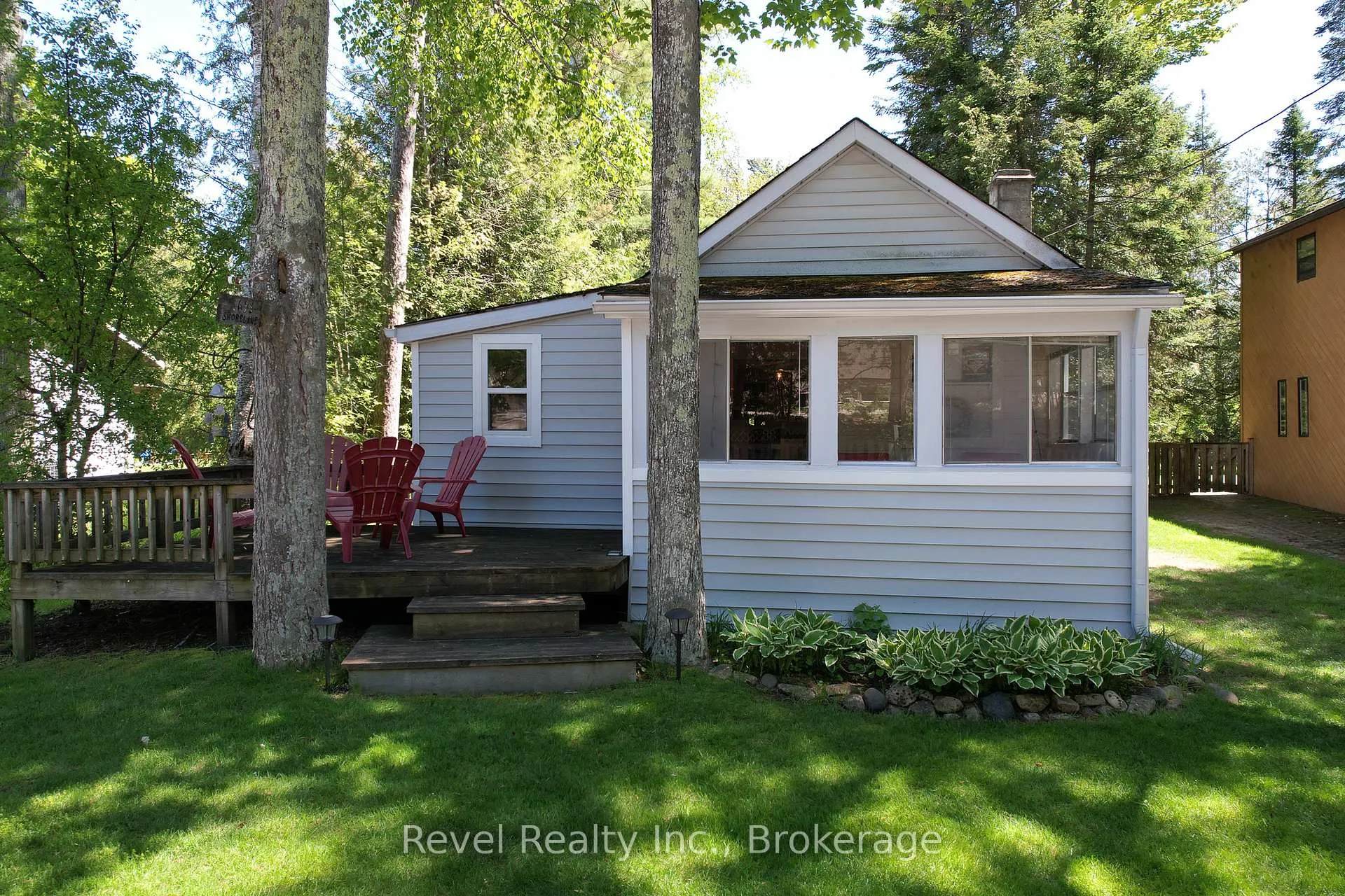 Photo 3 of 1693 Shore Lane, Wasaga Beach — HOMEH