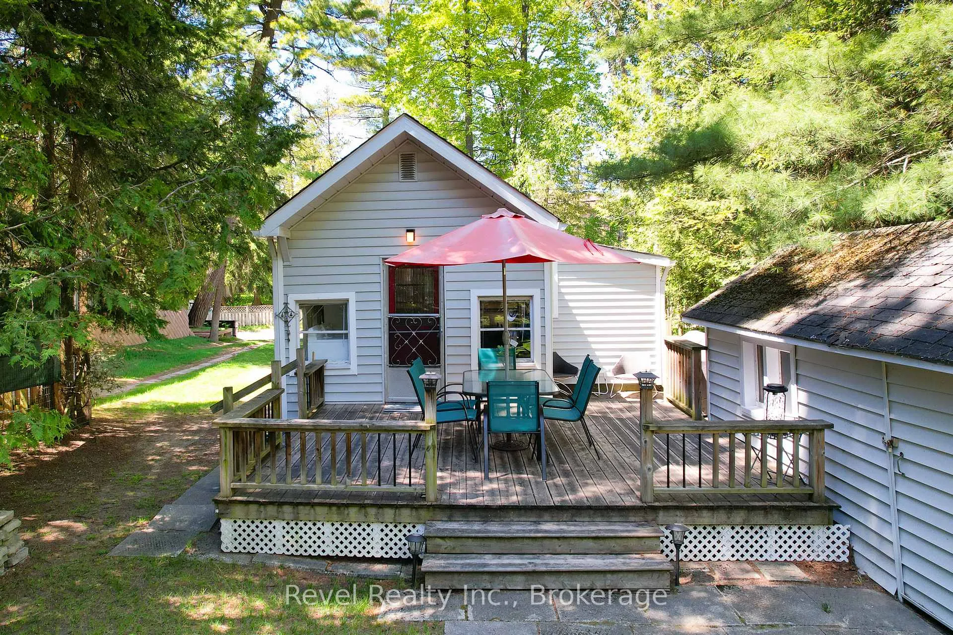Photo 6 of 1693 Shore Lane, Wasaga Beach — HOMEH