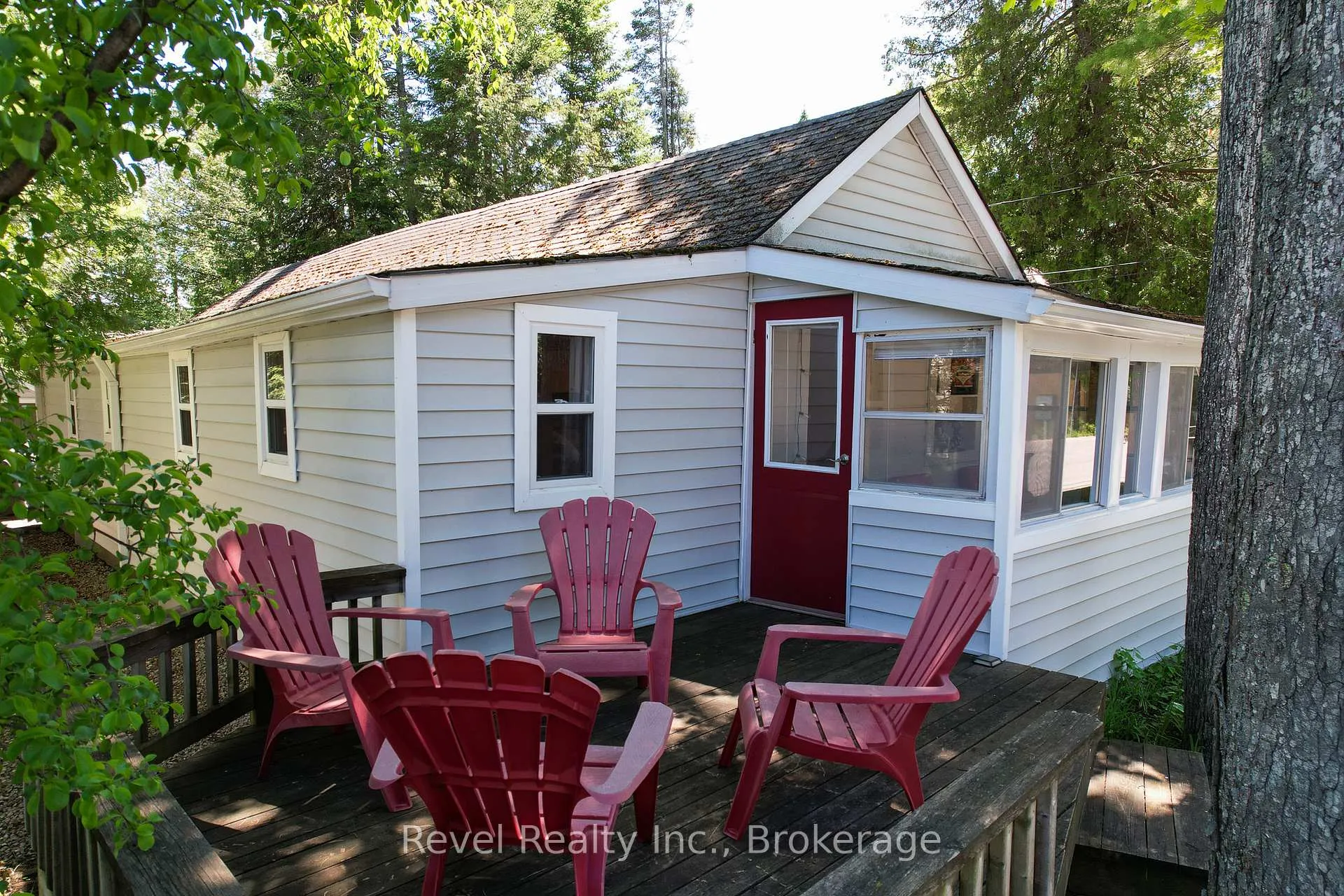Photo 7 of 1693 Shore Lane, Wasaga Beach — HOMEH