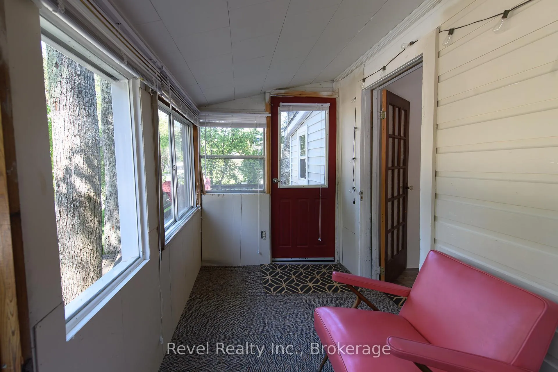 Photo 17 of 1693 Shore Lane, Wasaga Beach — HOMEH