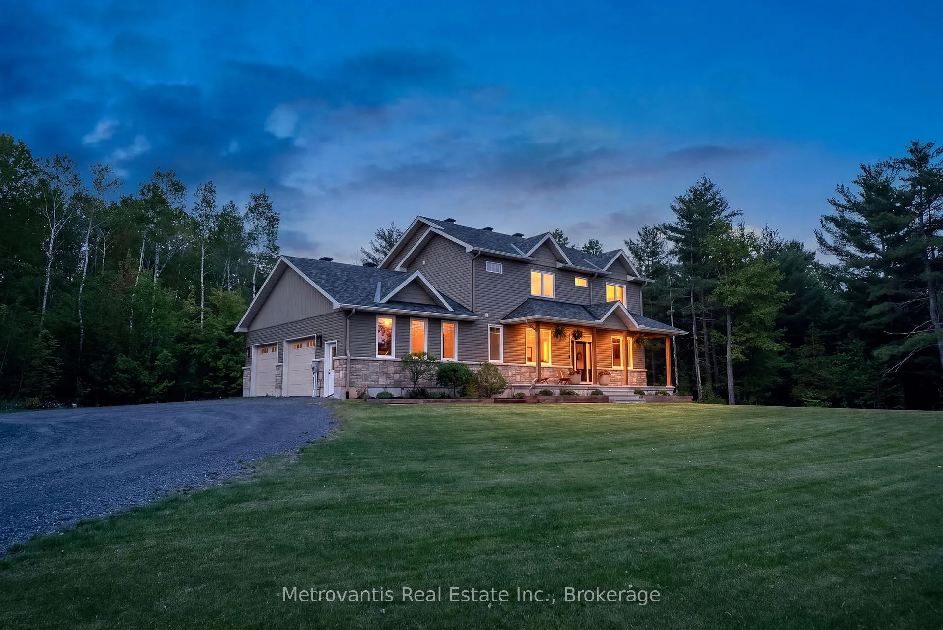 Photo 2 of 1384 Robertson Line, McNab/Braeside, Mcnab/Braeside Twps — HOMEH