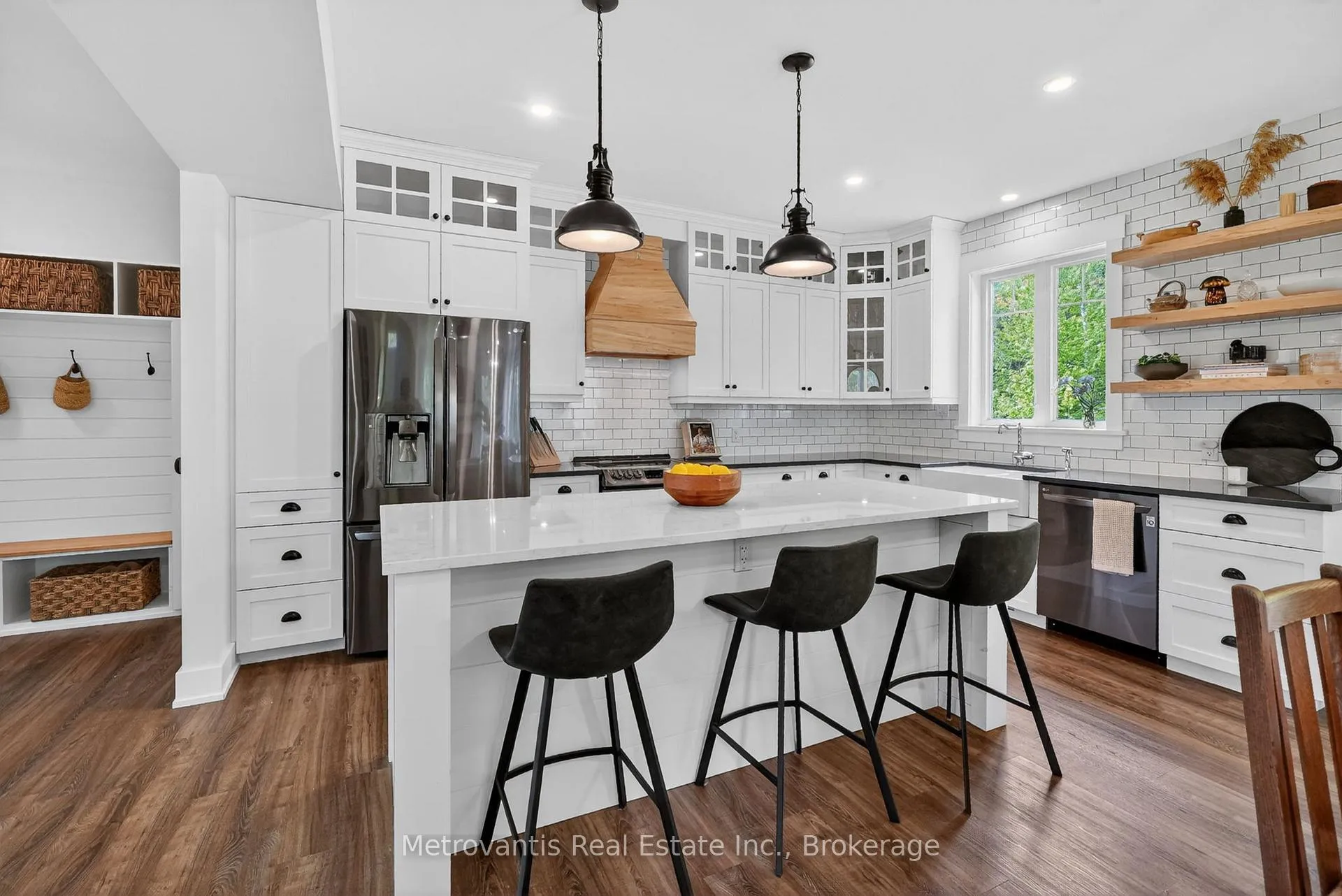 Photo 13 of 1384 Robertson Line, McNab/Braeside, Mcnab/Braeside Twps — HOMEH