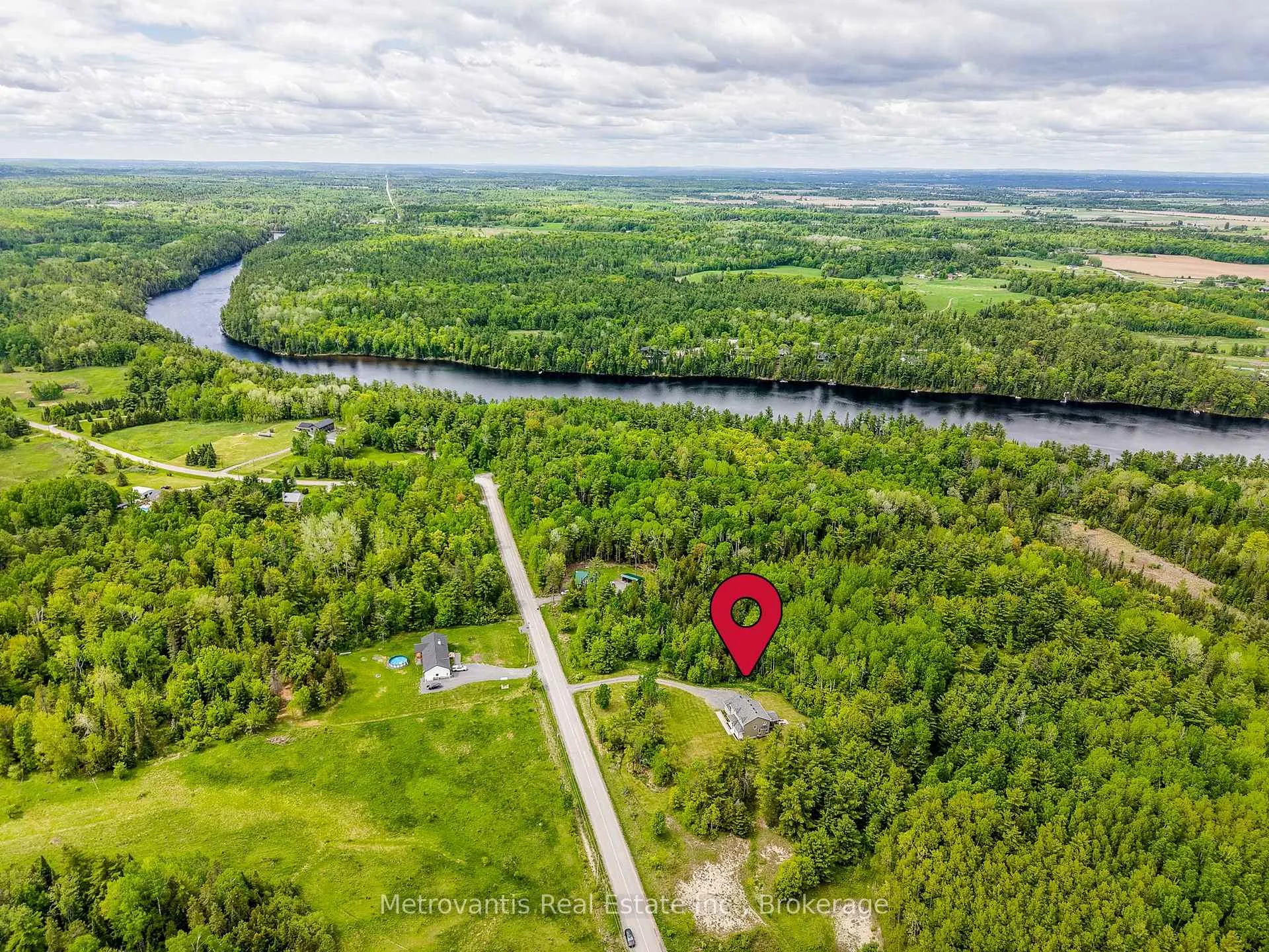 Photo 49 of 1384 Robertson Line, McNab/Braeside, Mcnab/Braeside Twps — HOMEH