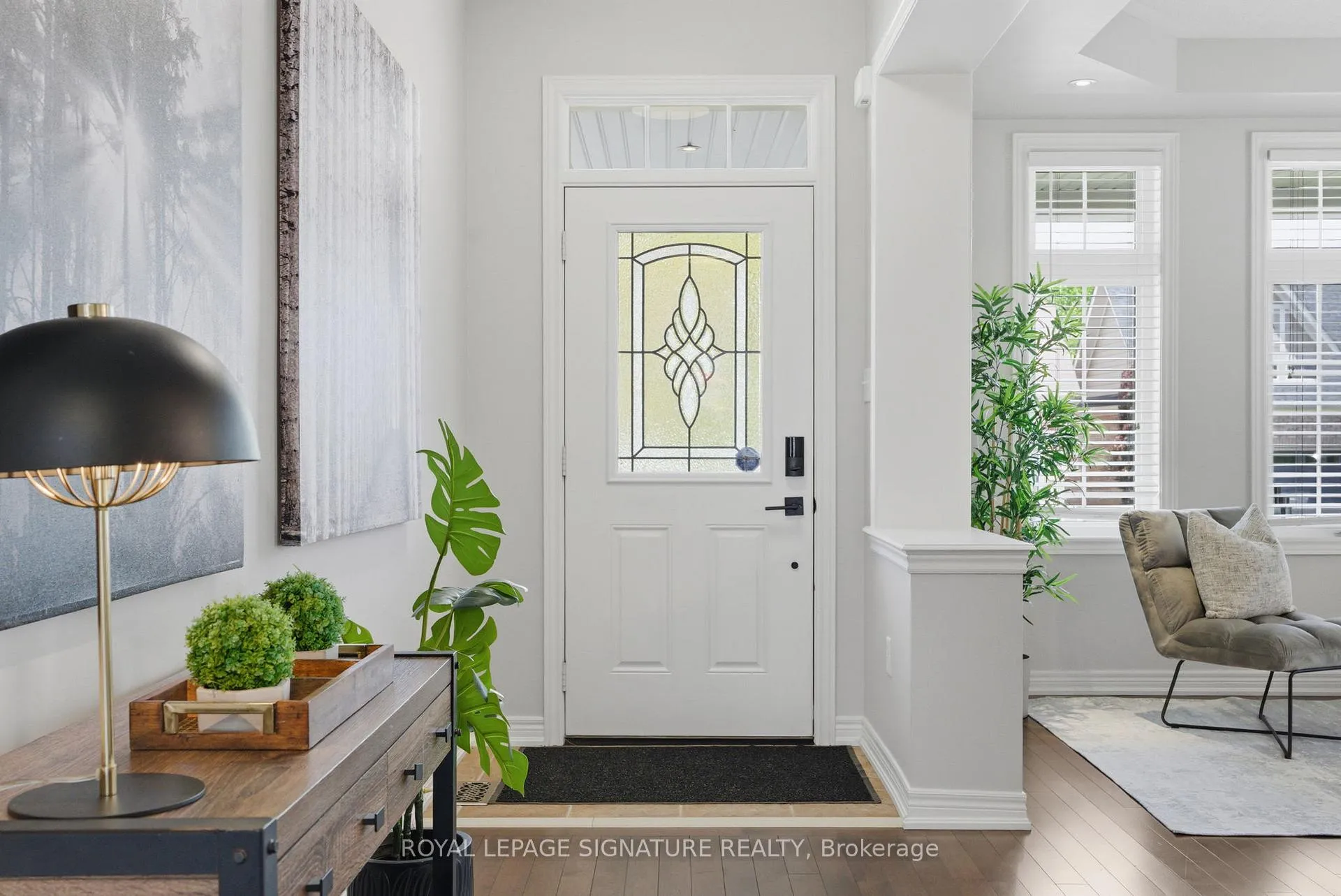 Photo 4 of 274 Montgomery Avenue, Whitby, Brooklin — HOMEH