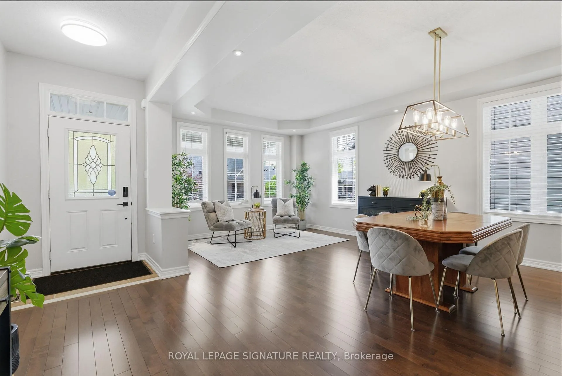 Photo 5 of 274 Montgomery Avenue, Whitby, Brooklin — HOMEH