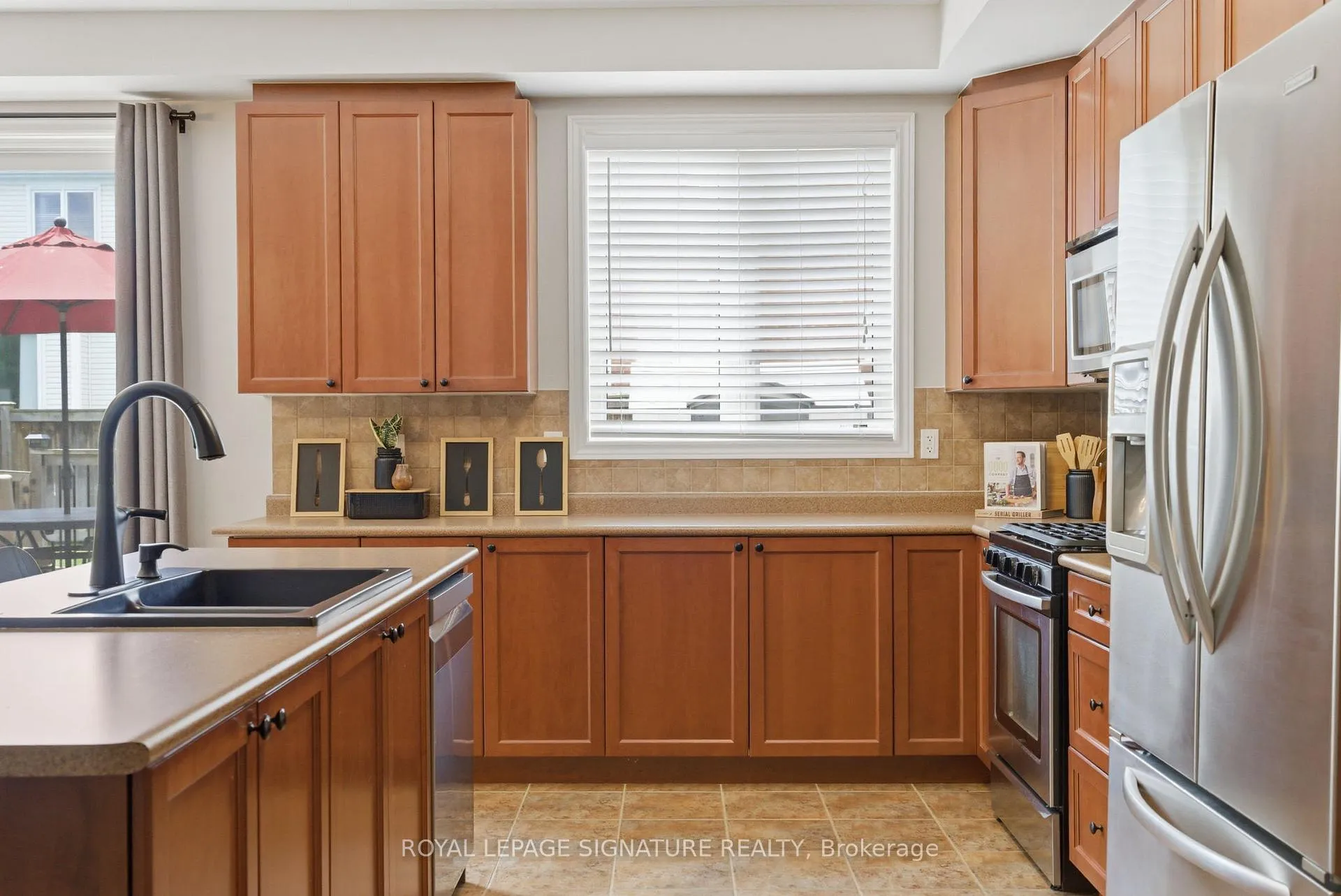 Photo 18 of 274 Montgomery Avenue, Whitby, Brooklin — HOMEH