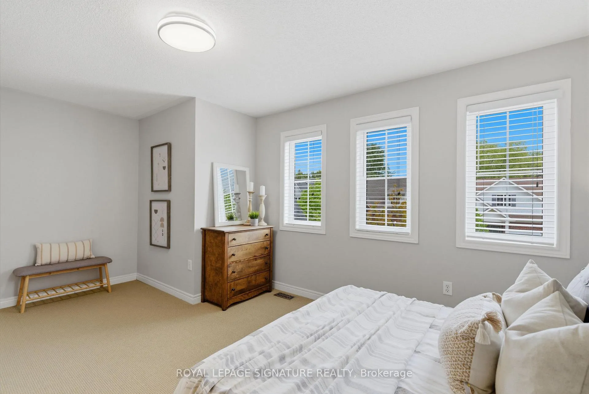 Photo 34 of 274 Montgomery Avenue, Whitby, Brooklin — HOMEH