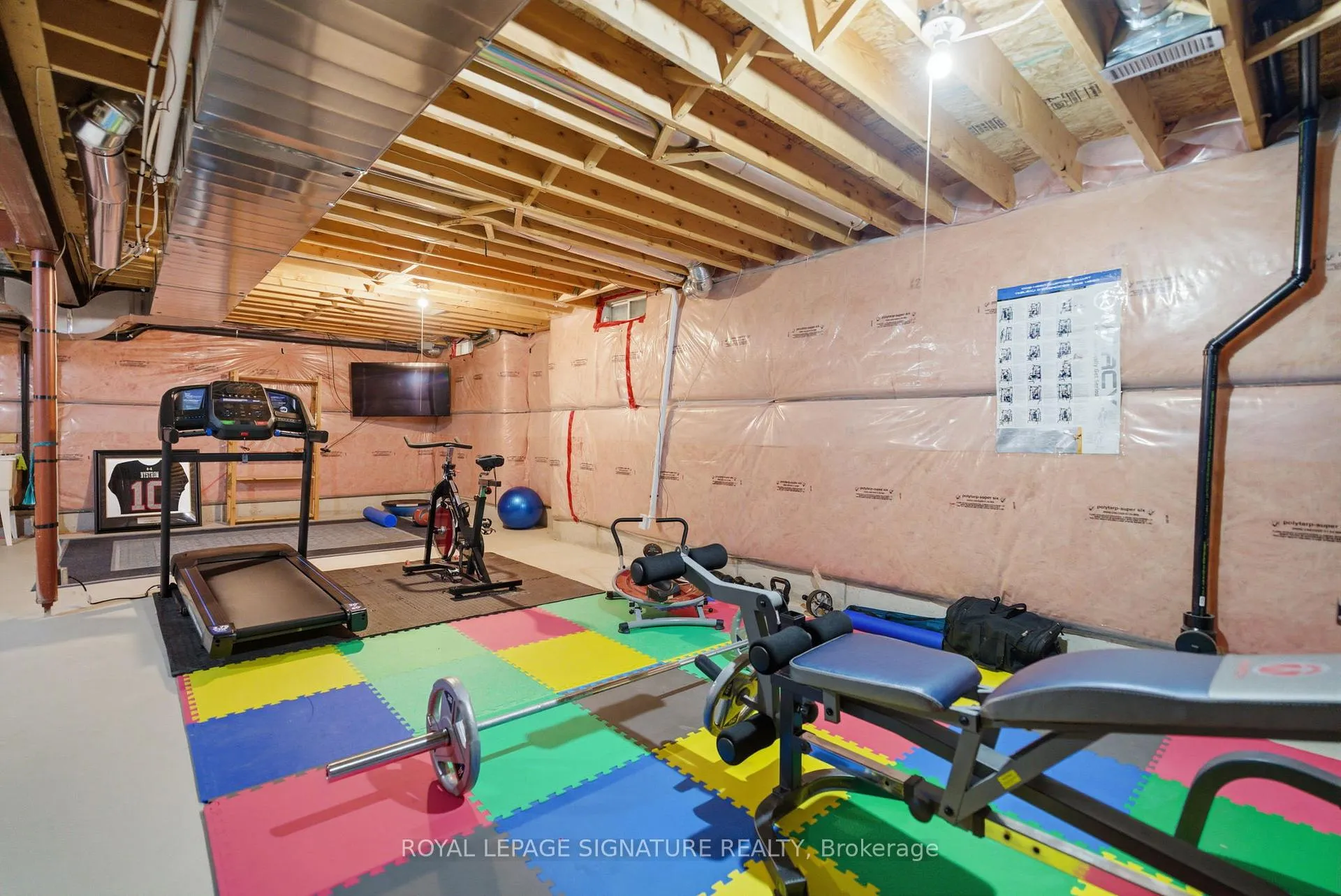 Photo 38 of 274 Montgomery Avenue, Whitby, Brooklin — HOMEH