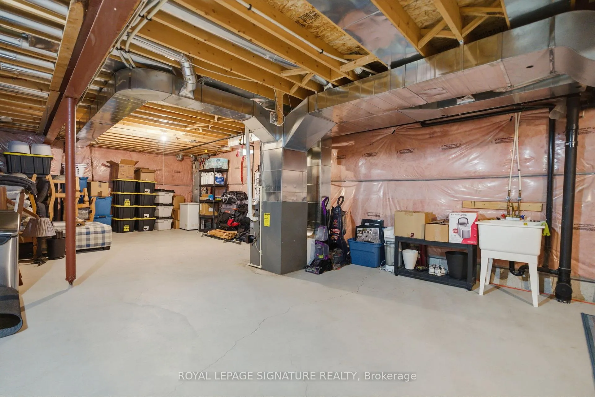 Photo 39 of 274 Montgomery Avenue, Whitby, Brooklin — HOMEH