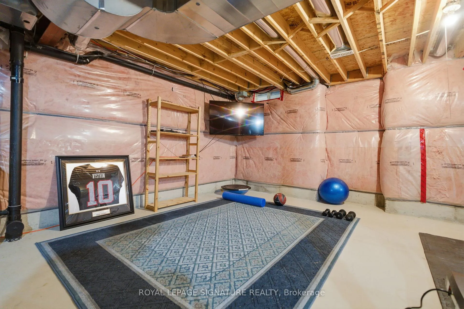 Photo 40 of 274 Montgomery Avenue, Whitby, Brooklin — HOMEH