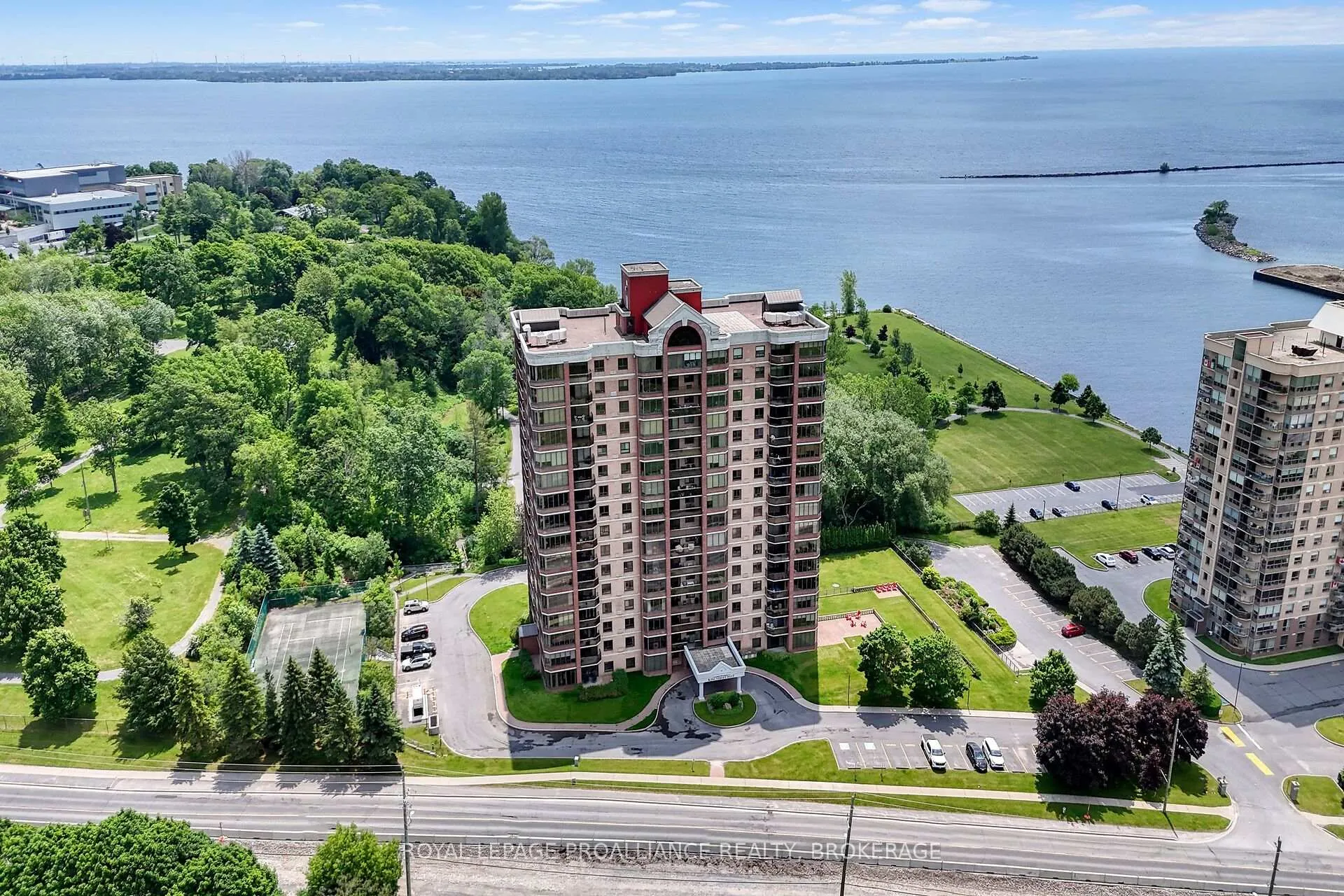 Photo 3 of Unit 1201, 1000 King Street W, Kingston, Central City West — HOMEH