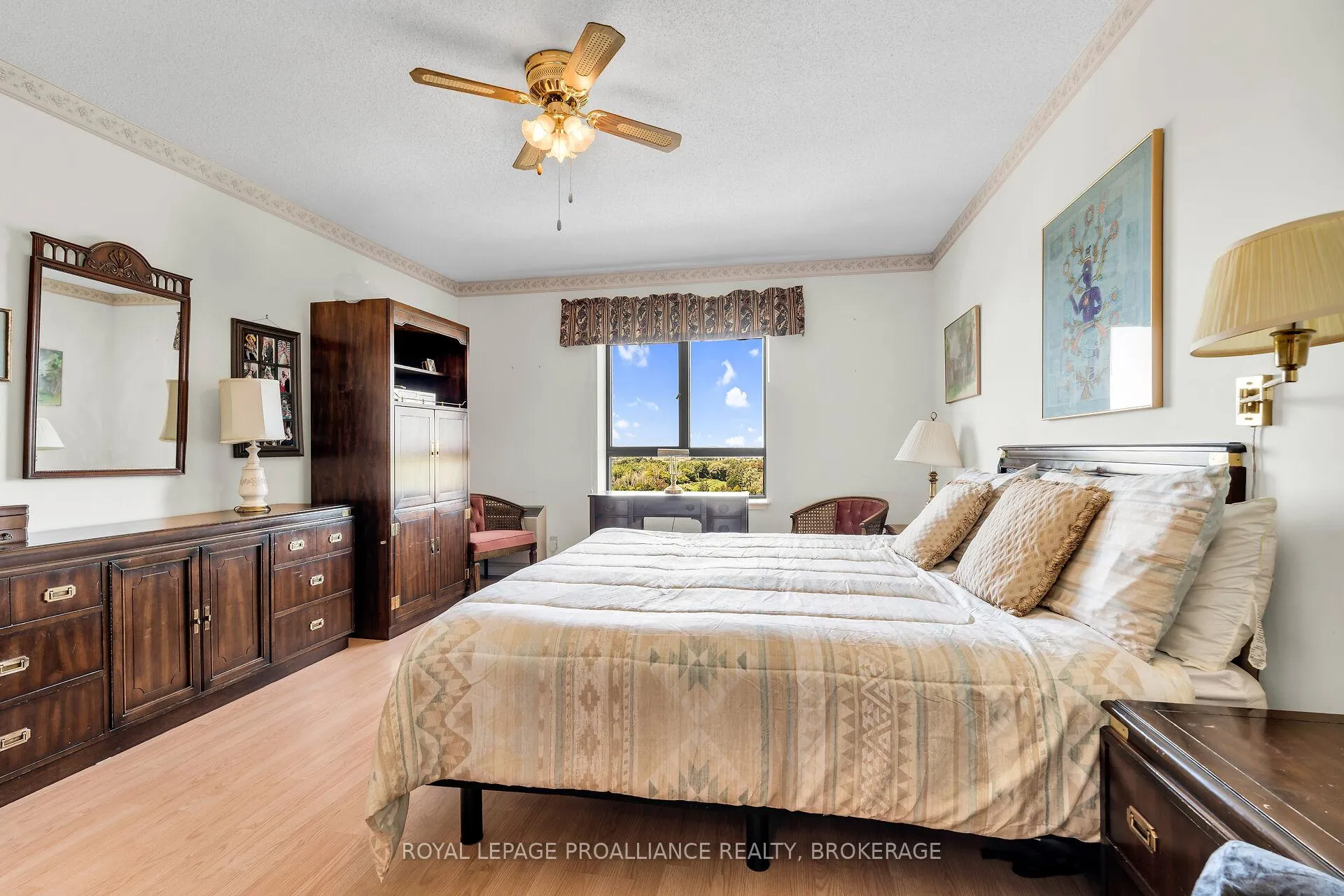 Photo 28 of Unit 1201, 1000 King Street W, Kingston, Central City West — HOMEH