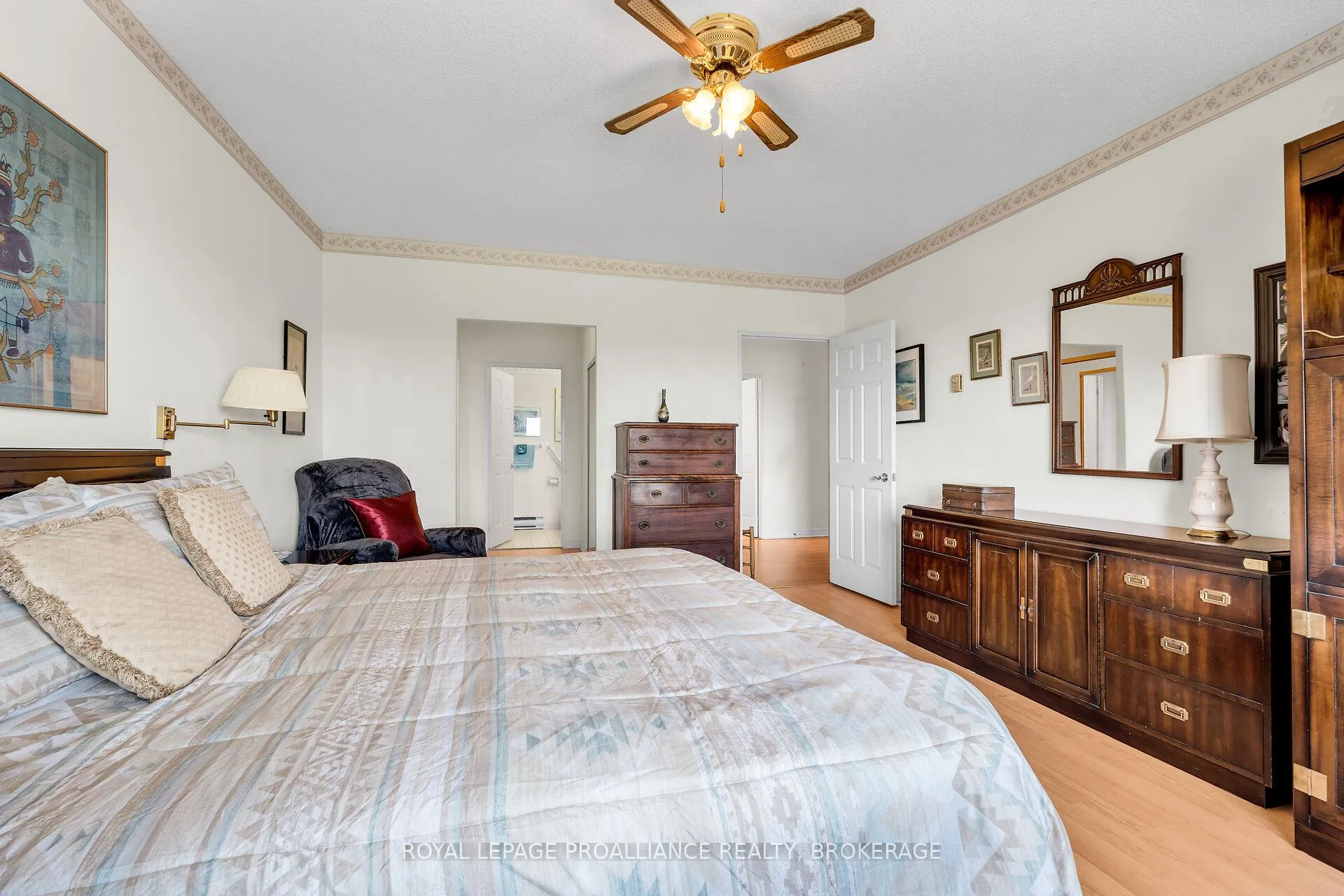 Photo 29 of Unit 1201, 1000 King Street W, Kingston, Central City West — HOMEH