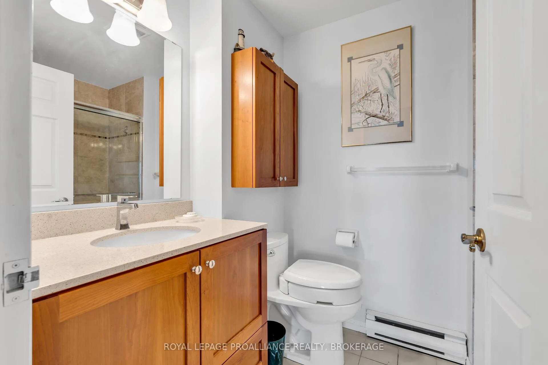 Photo 33 of Unit 1201, 1000 King Street W, Kingston, Central City West — HOMEH