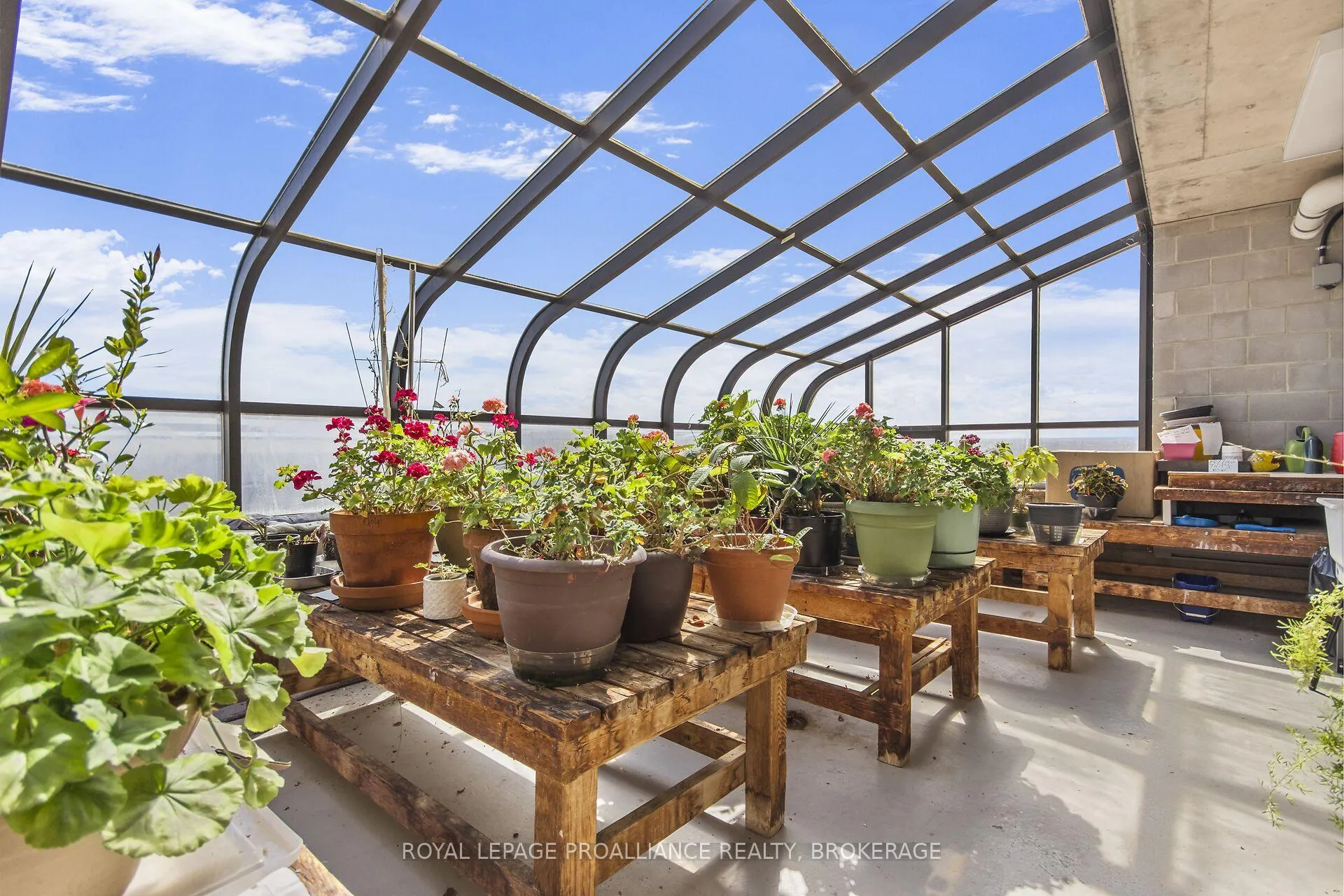 Photo 37 of Unit 1201, 1000 King Street W, Kingston, Central City West — HOMEH