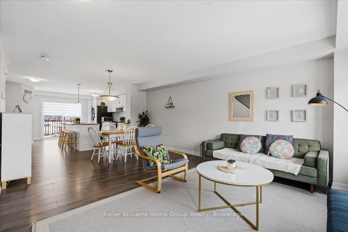 Photo 13 of 114 Ian Ormston Drive, Kitchener — HOMEH