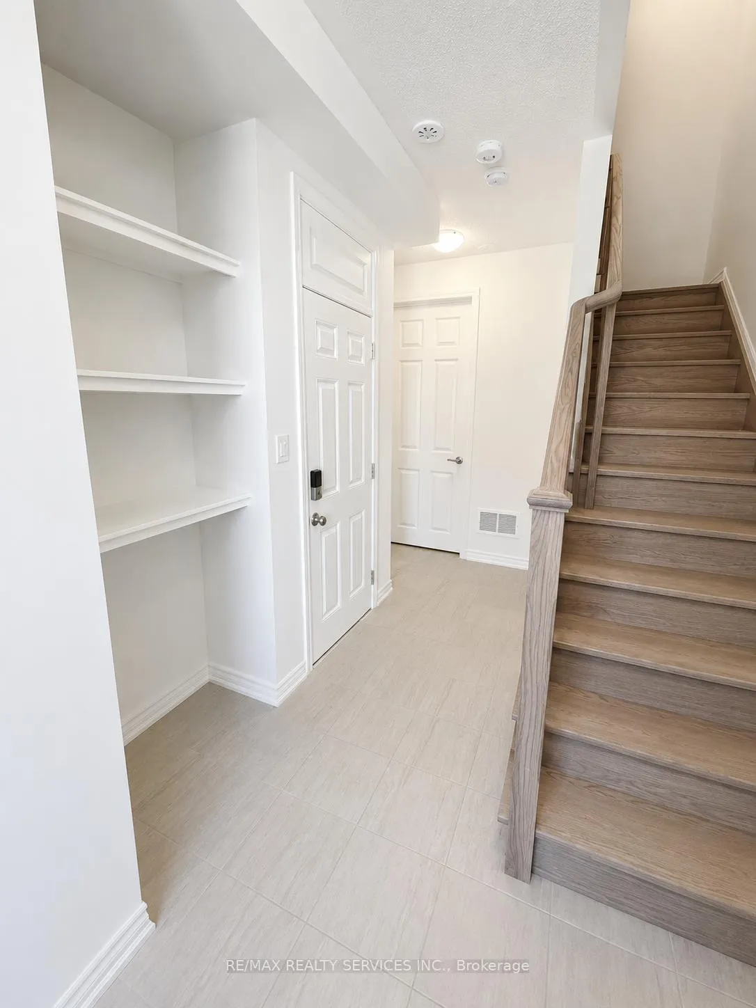 Photo 2 of 1705 Dance Court, Milton, Bowes — HOMEH