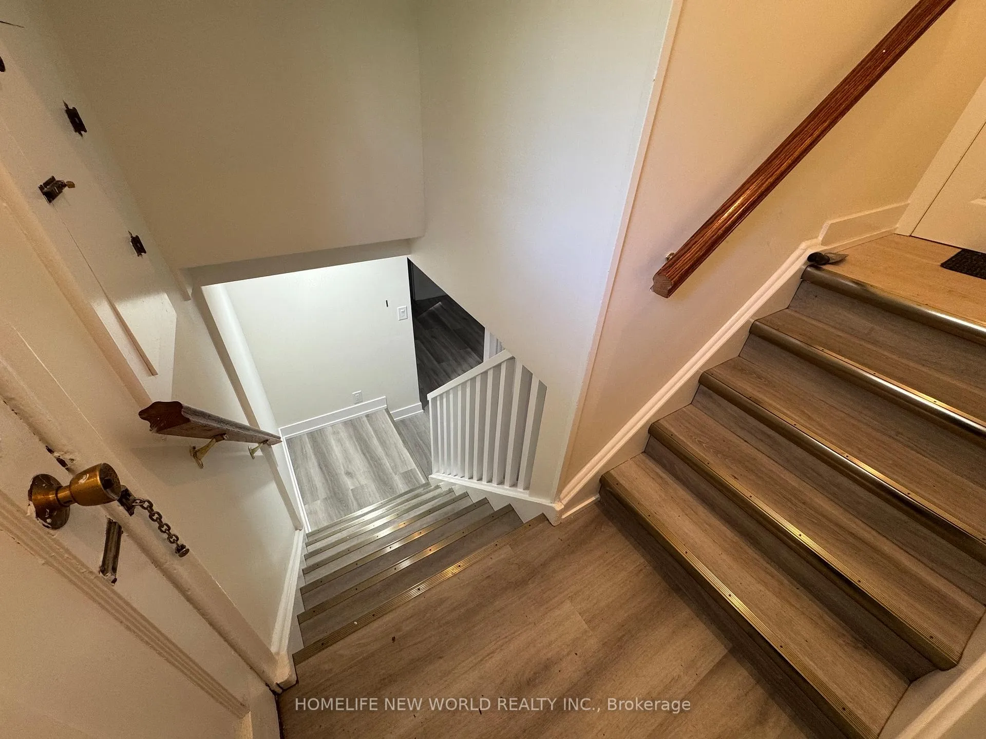 Photo 10 of 47 Shropshire Drive, Scarborough, Dorset Park — HOMEH