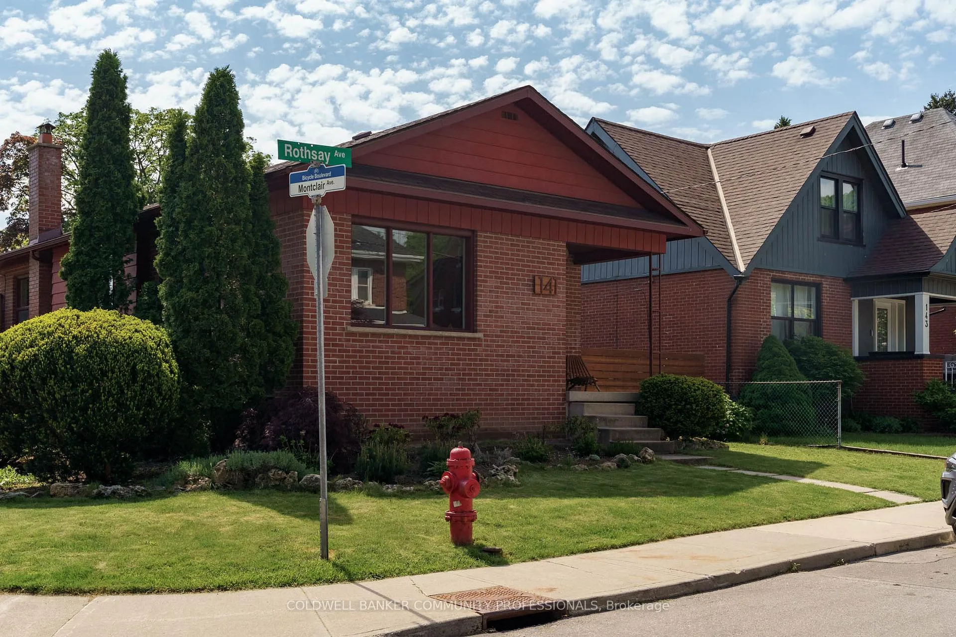Photo 1 of 141 Rothsay Avenue, Hamilton, Delta — HOMEH