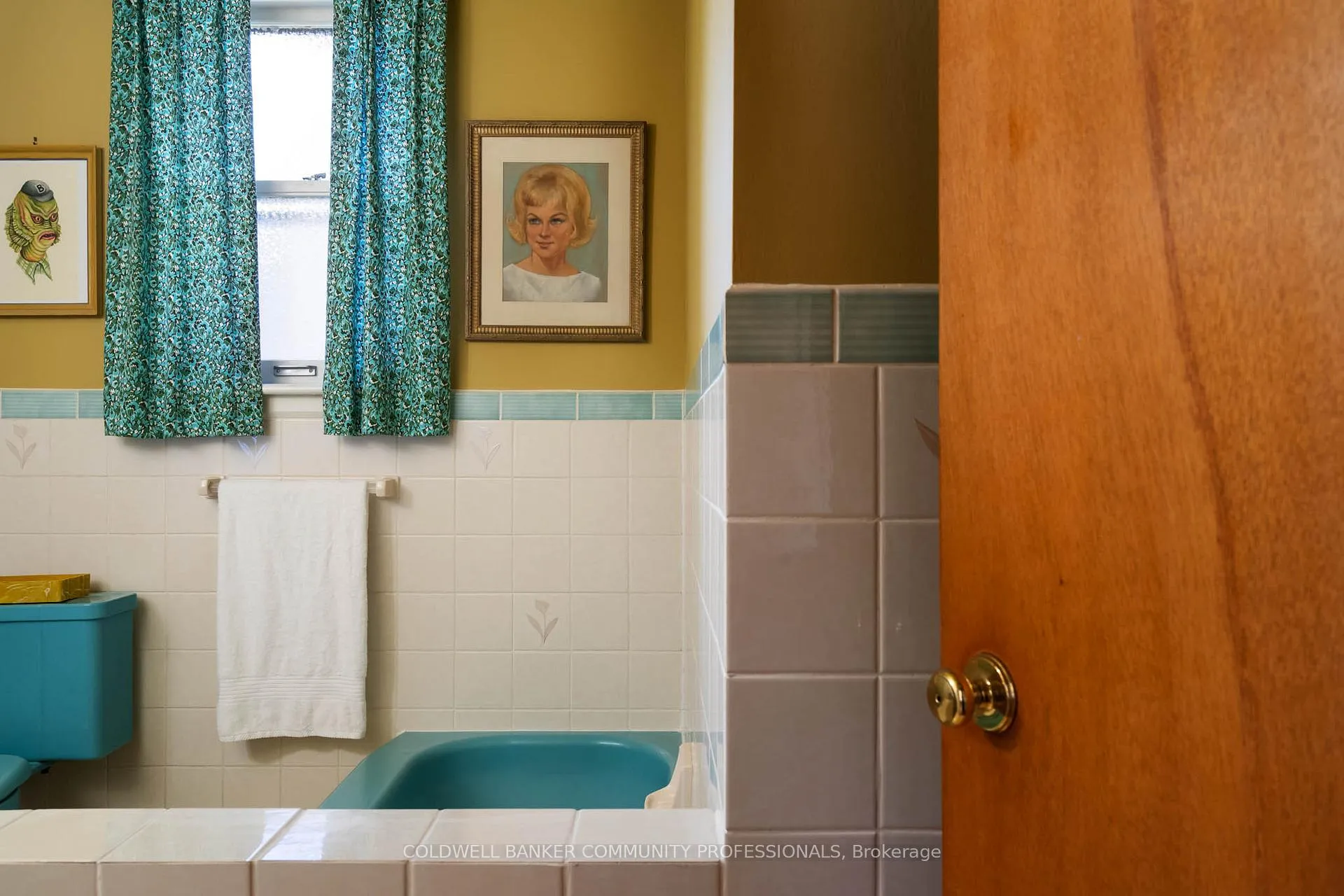 Photo 20 of 141 Rothsay Avenue, Hamilton, Delta — HOMEH
