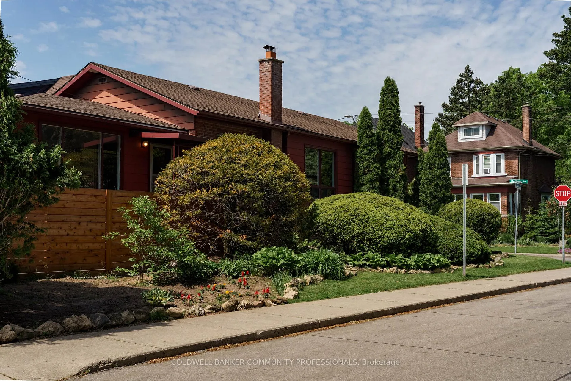 Photo 31 of 141 Rothsay Avenue, Hamilton, Delta — HOMEH