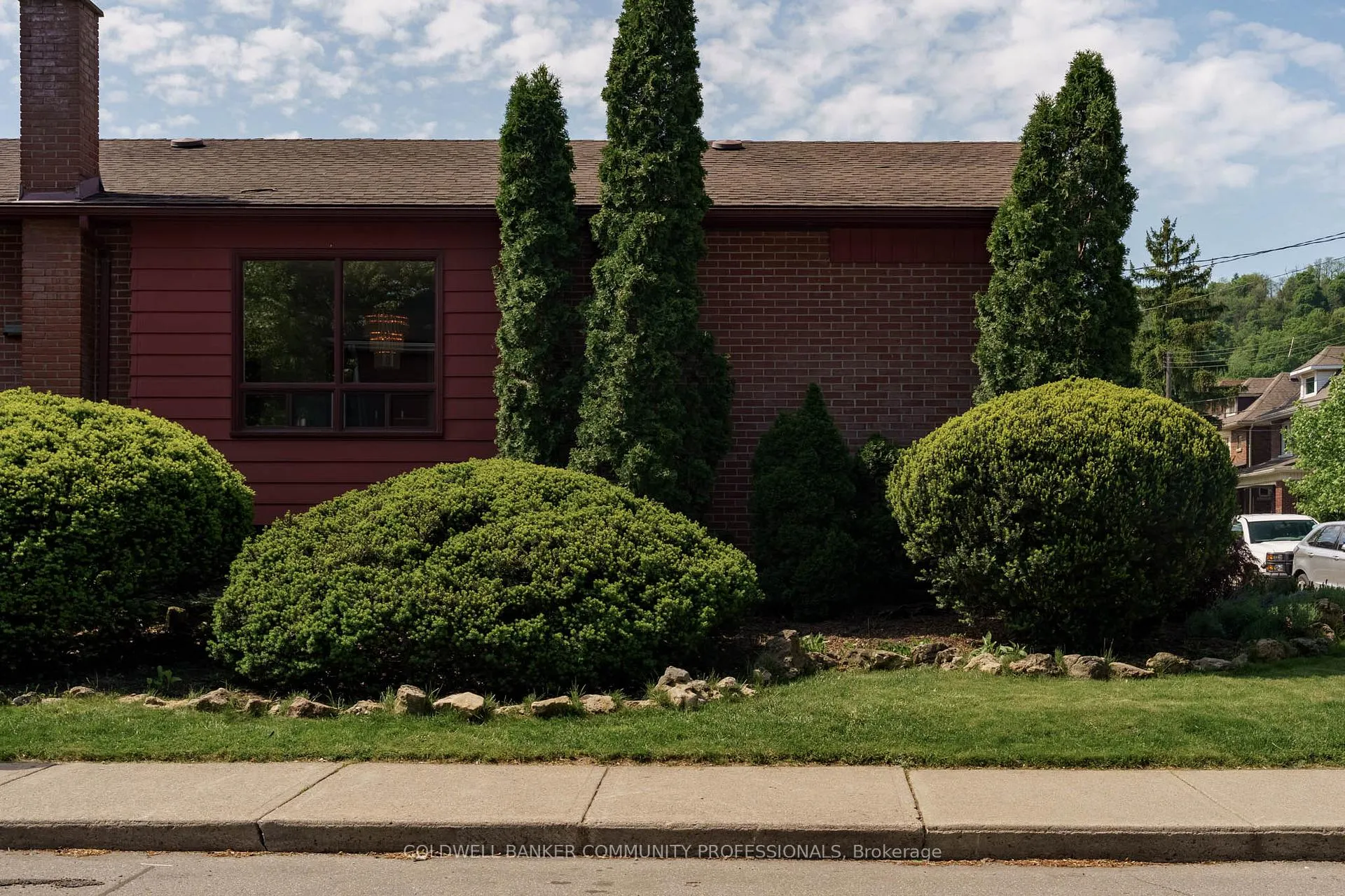 Photo 33 of 141 Rothsay Avenue, Hamilton, Delta — HOMEH