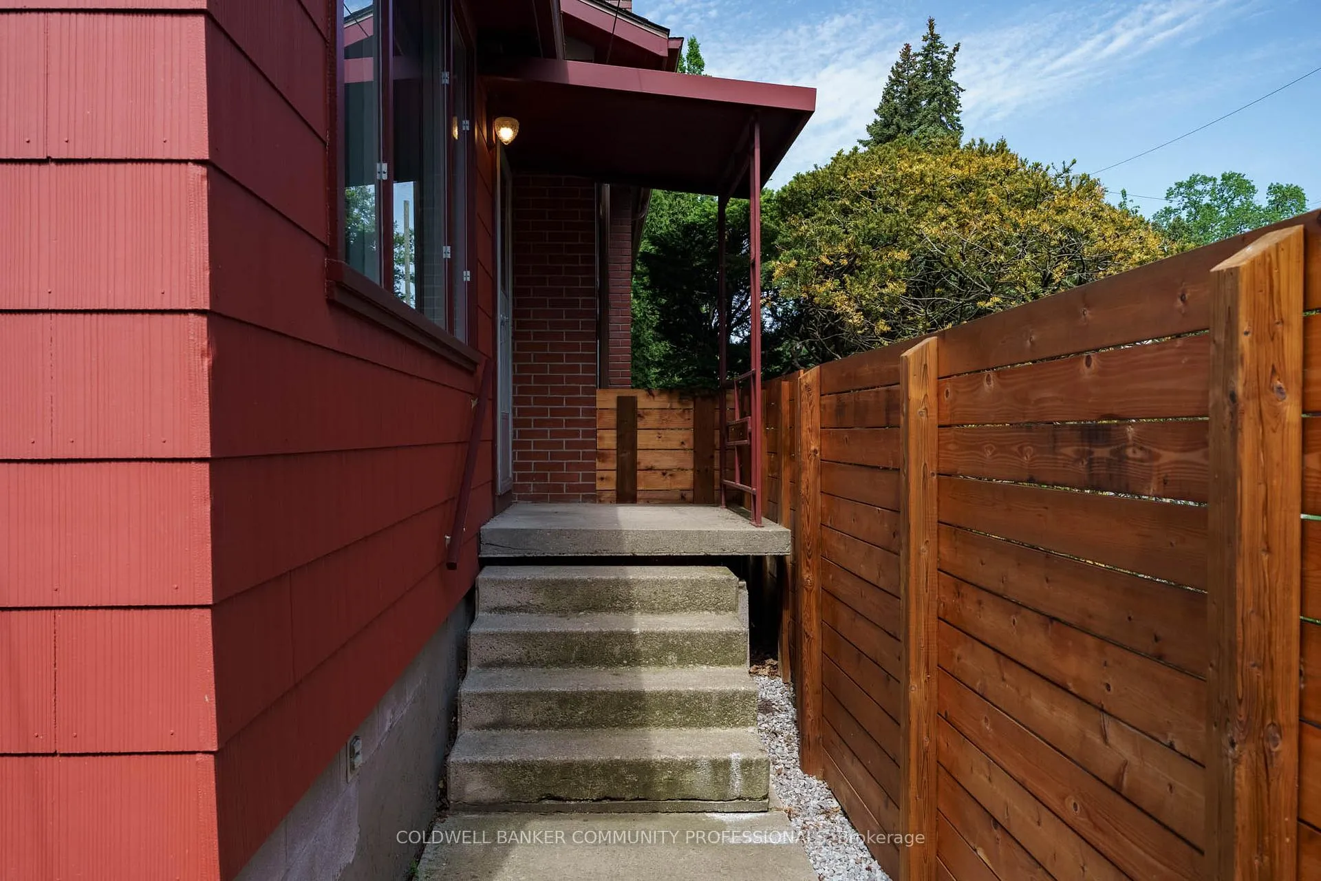 Photo 36 of 141 Rothsay Avenue, Hamilton, Delta — HOMEH