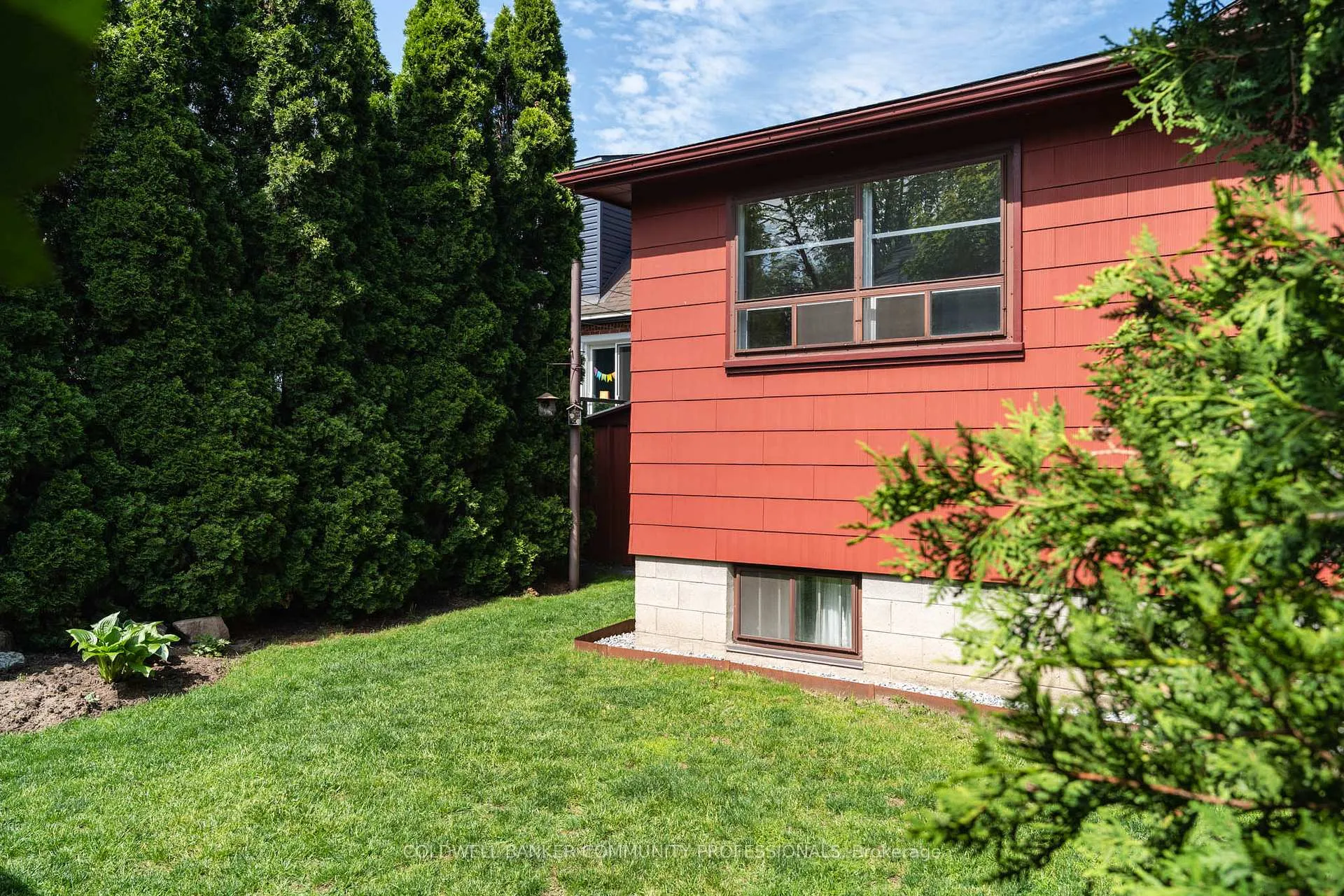 Photo 37 of 141 Rothsay Avenue, Hamilton, Delta — HOMEH