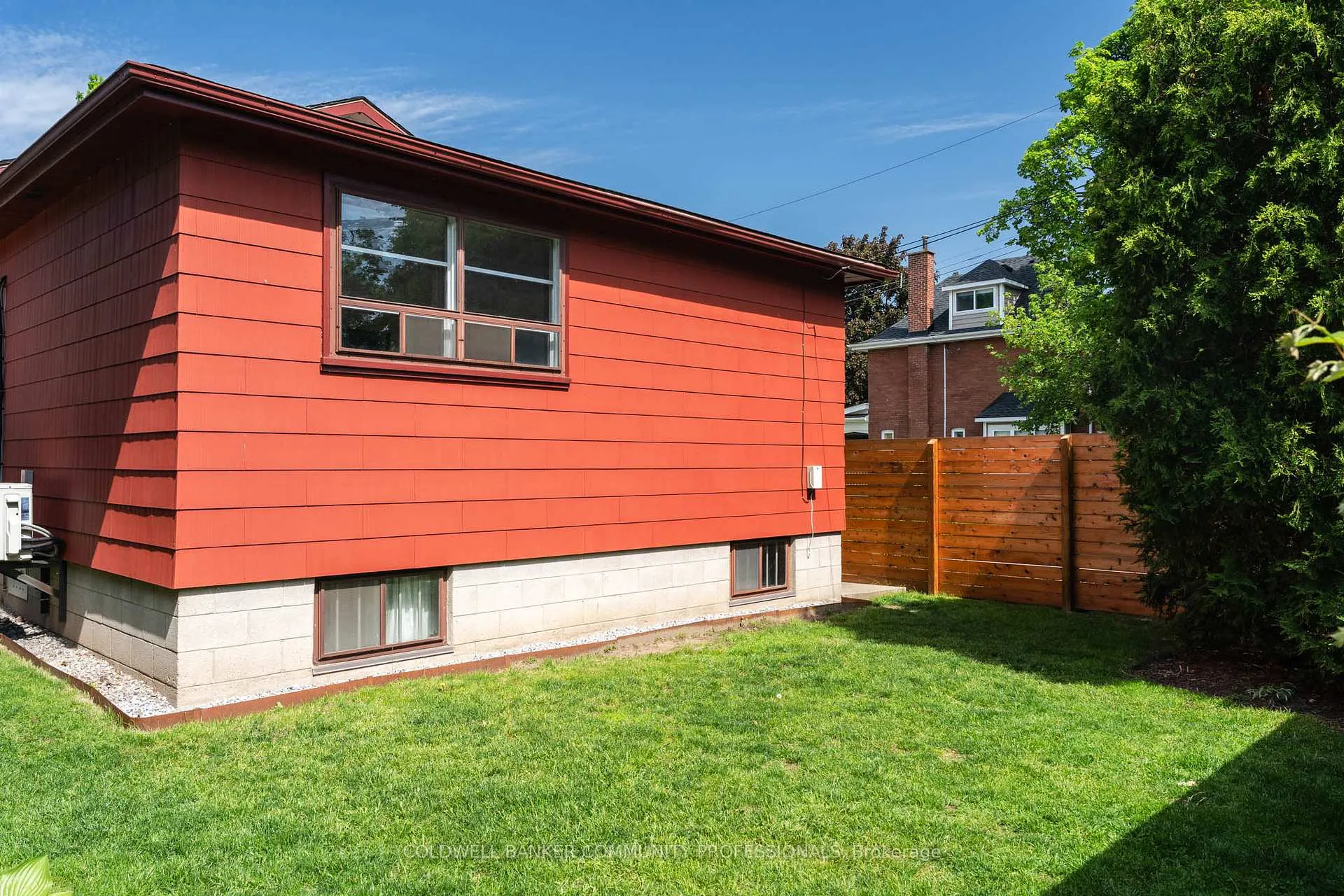Photo 39 of 141 Rothsay Avenue, Hamilton, Delta — HOMEH