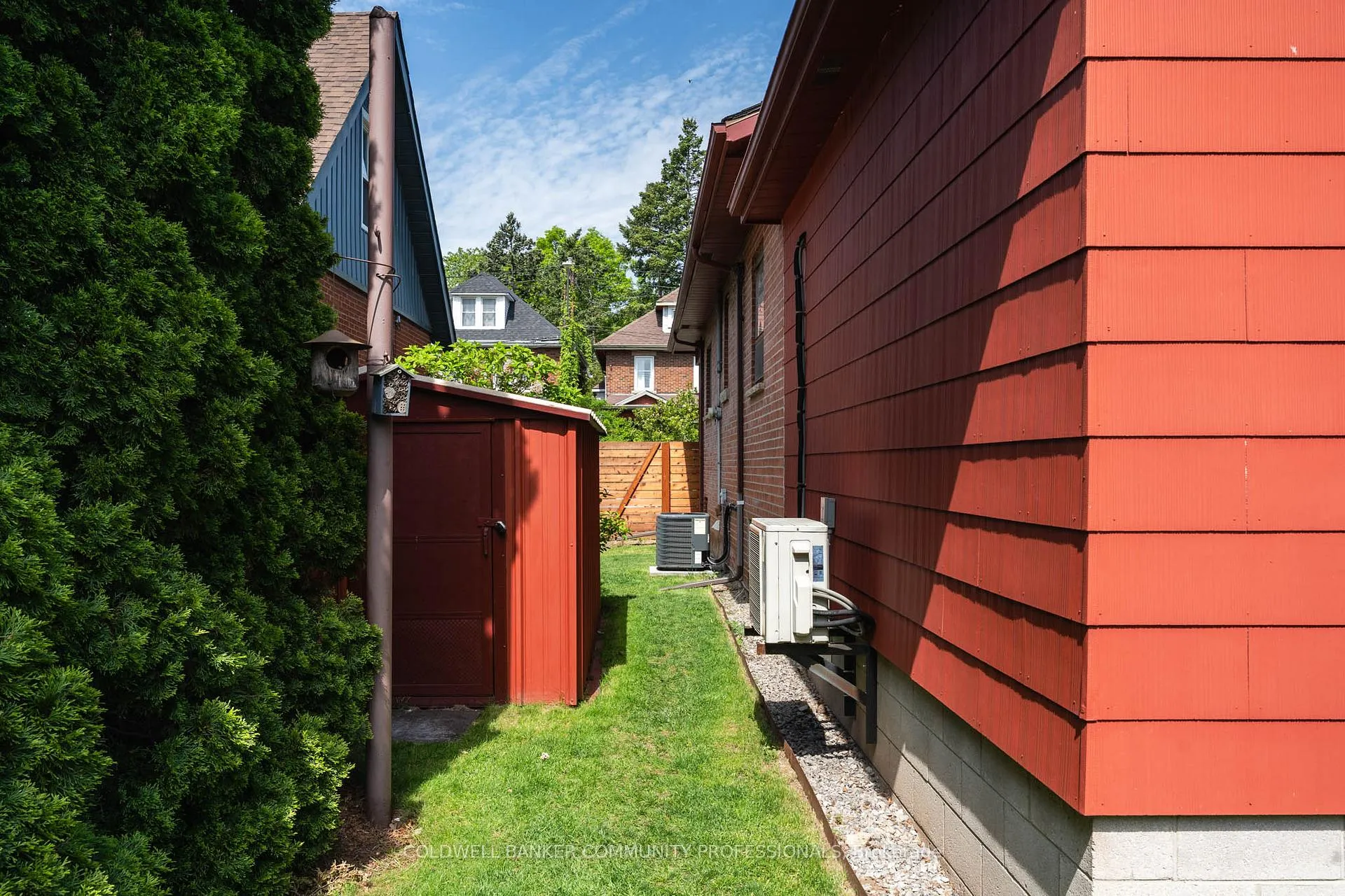 Photo 40 of 141 Rothsay Avenue, Hamilton, Delta — HOMEH