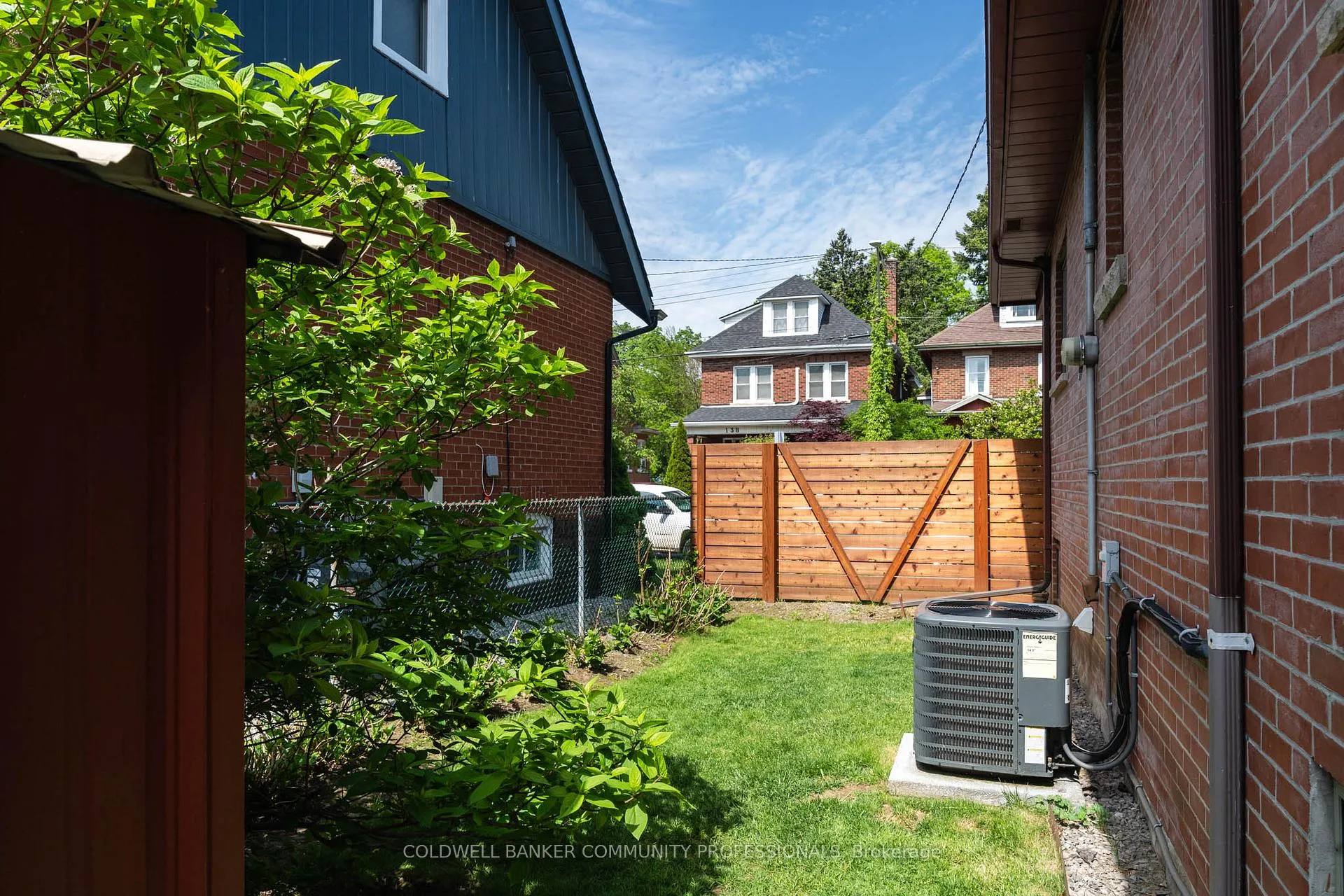 Photo 41 of 141 Rothsay Avenue, Hamilton, Delta — HOMEH