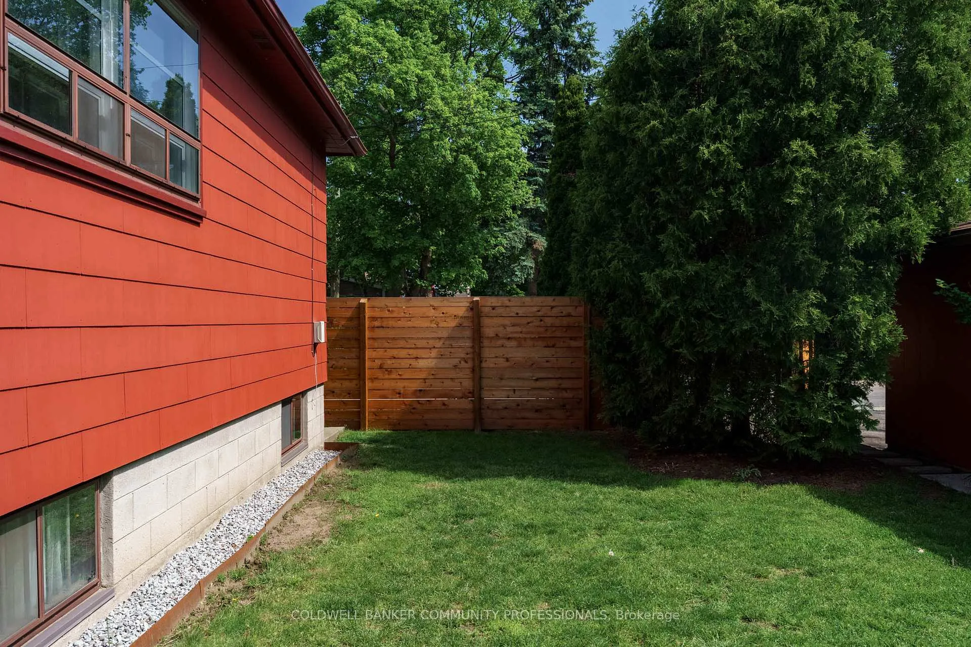 Photo 45 of 141 Rothsay Avenue, Hamilton, Delta — HOMEH
