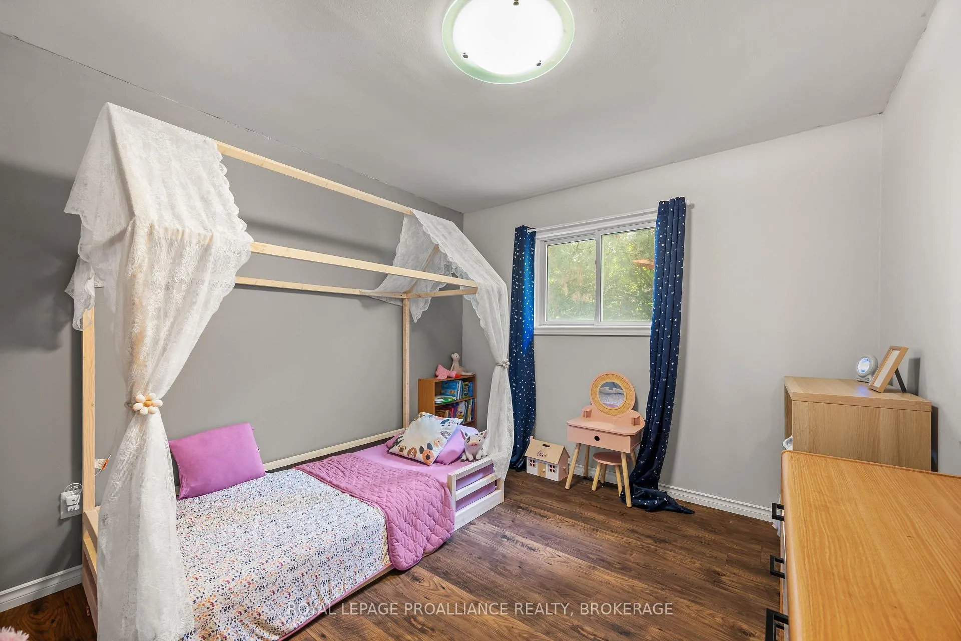 Photo 15 of 151 Greenlees Drive, Kingston, Kingston East (Incl Barret Crt) — HOMEH