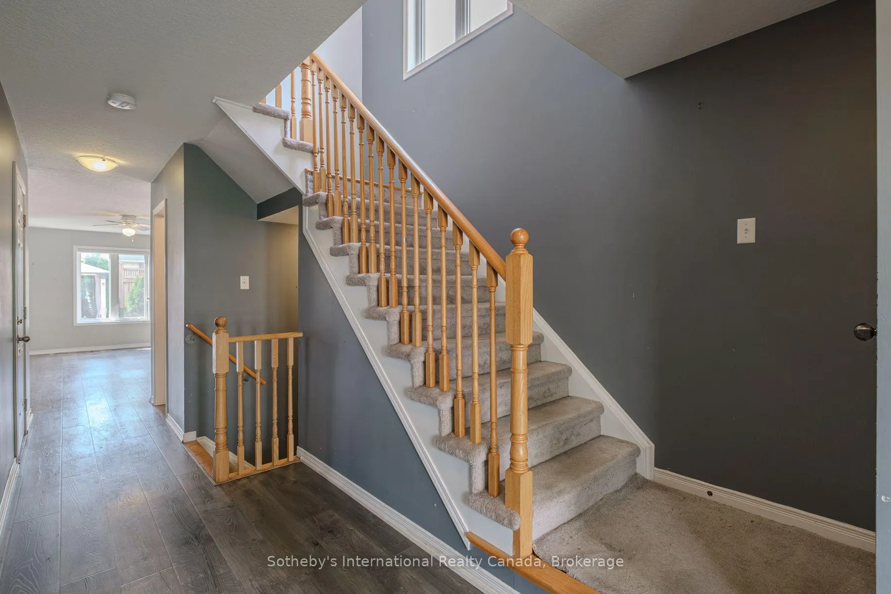 Photo 5 of 17 Dwyer Court, Brantford, Empire South — HOMEH