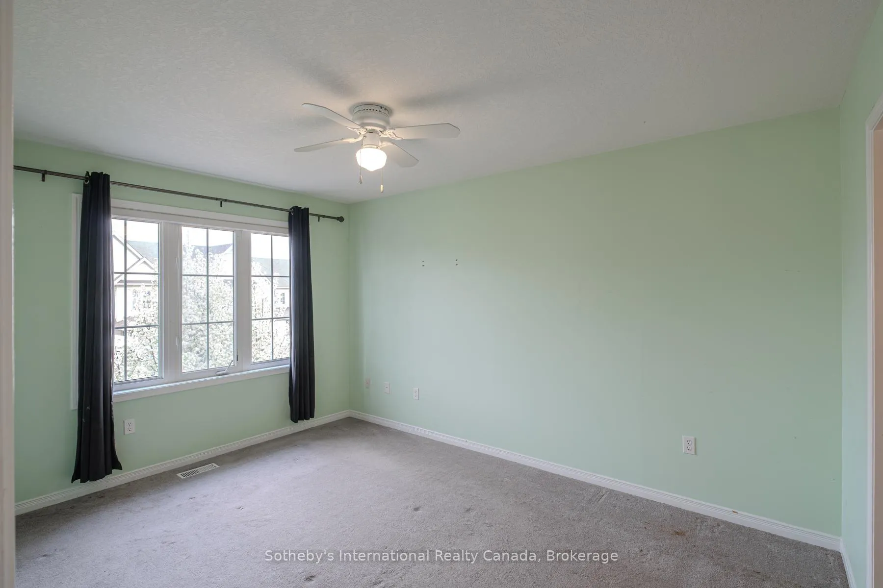 Photo 11 of 17 Dwyer Court, Brantford, Empire South — HOMEH