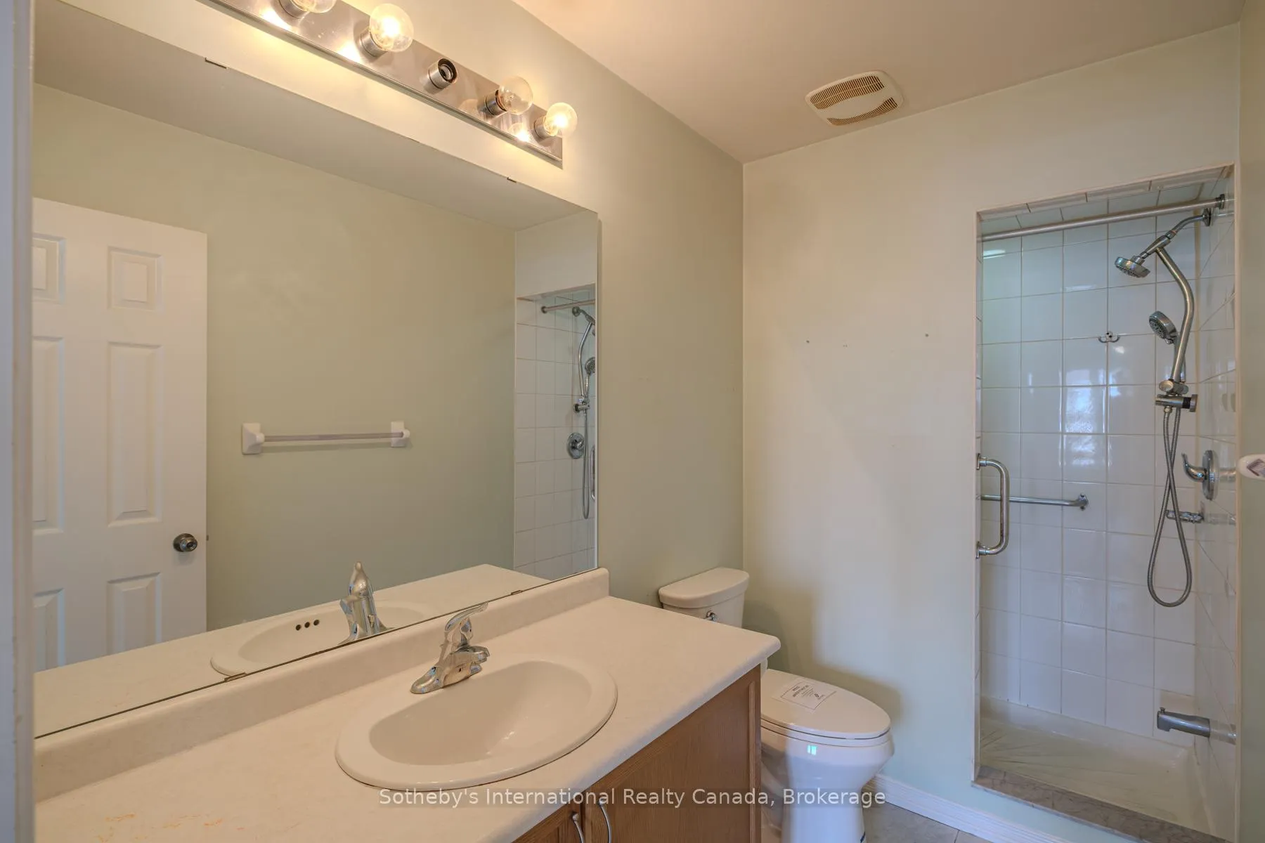 Photo 13 of 17 Dwyer Court, Brantford, Empire South — HOMEH