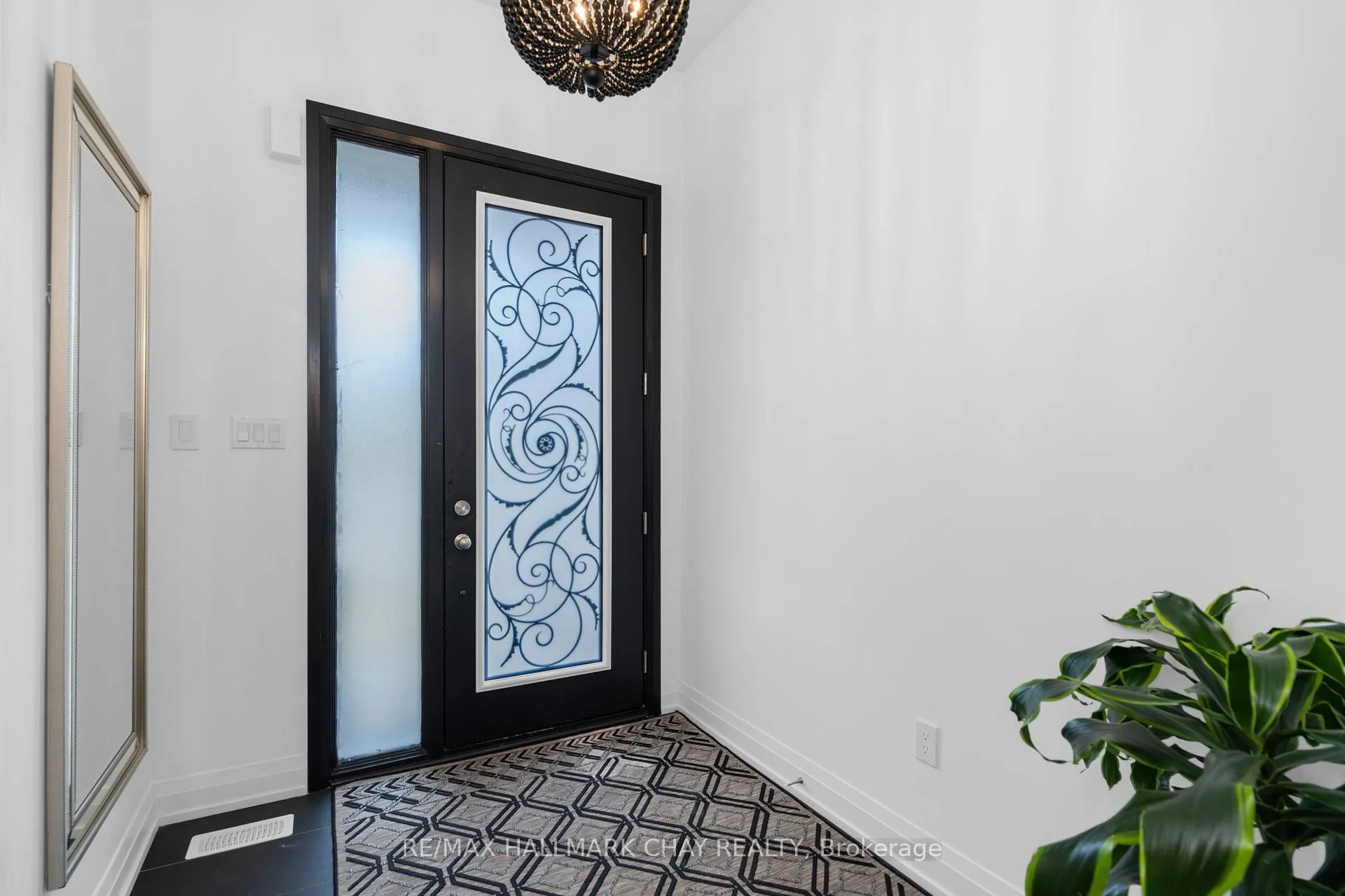 Photo 3 of 43 Calypso Avenue, Springwater, Midhurst — HOMEH