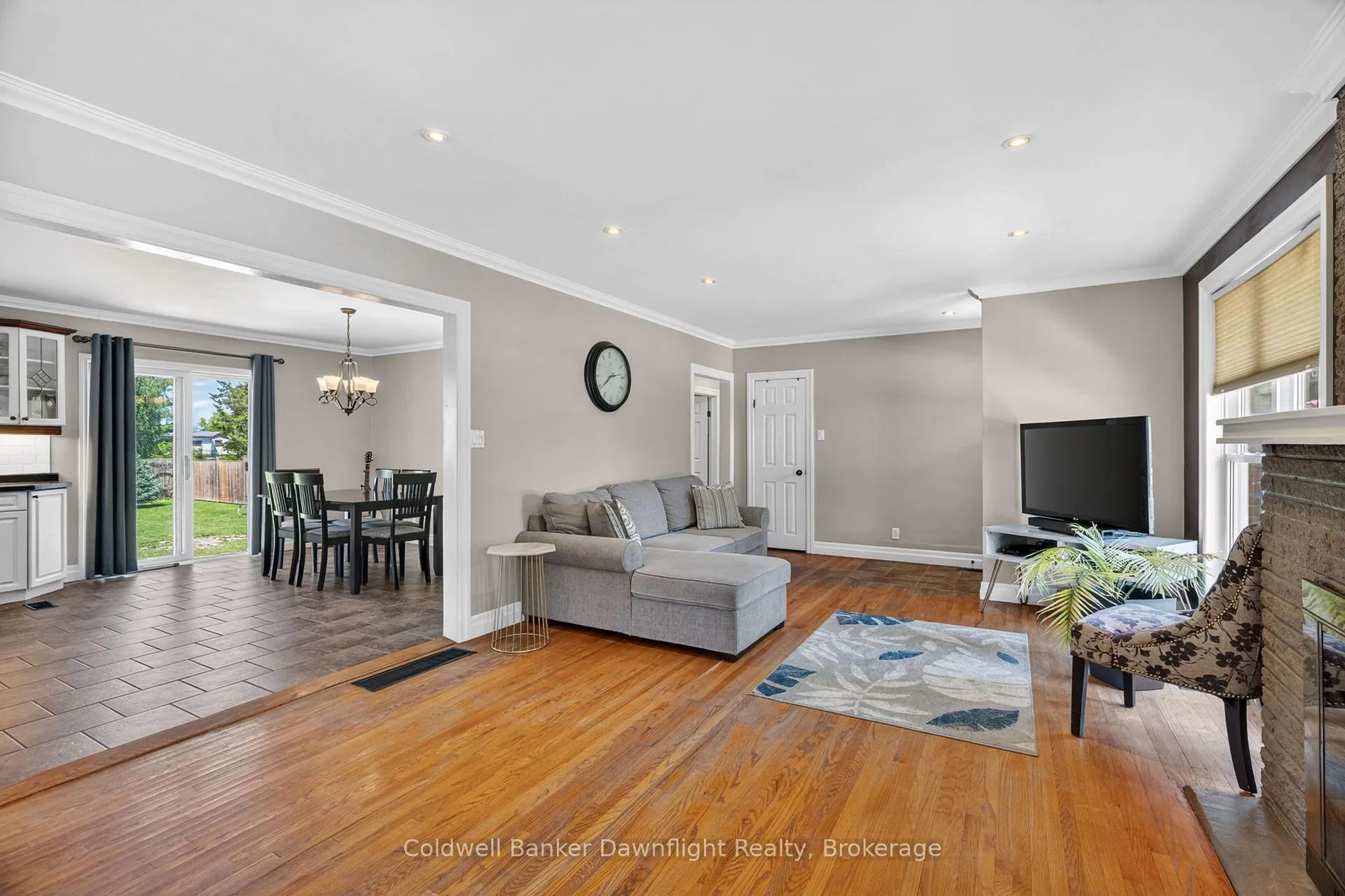 Photo 13 of 116 Sanders Street E, South Huron, Exeter — HOMEH