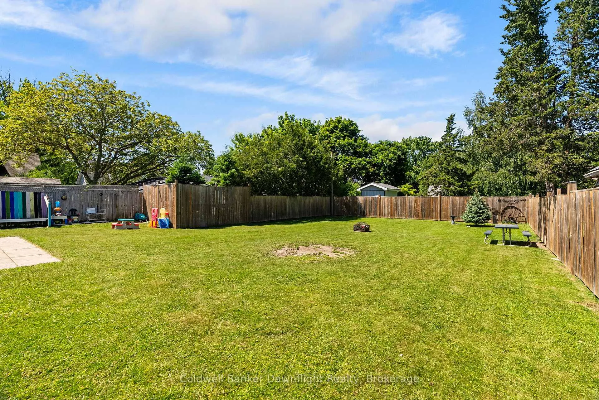 Photo 33 of 116 Sanders Street E, South Huron, Exeter — HOMEH