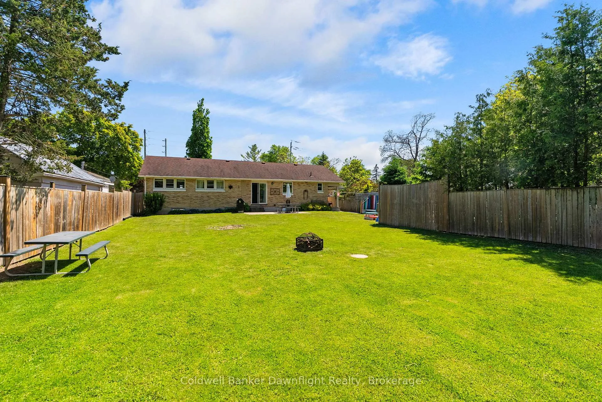 Photo 36 of 116 Sanders Street E, South Huron, Exeter — HOMEH
