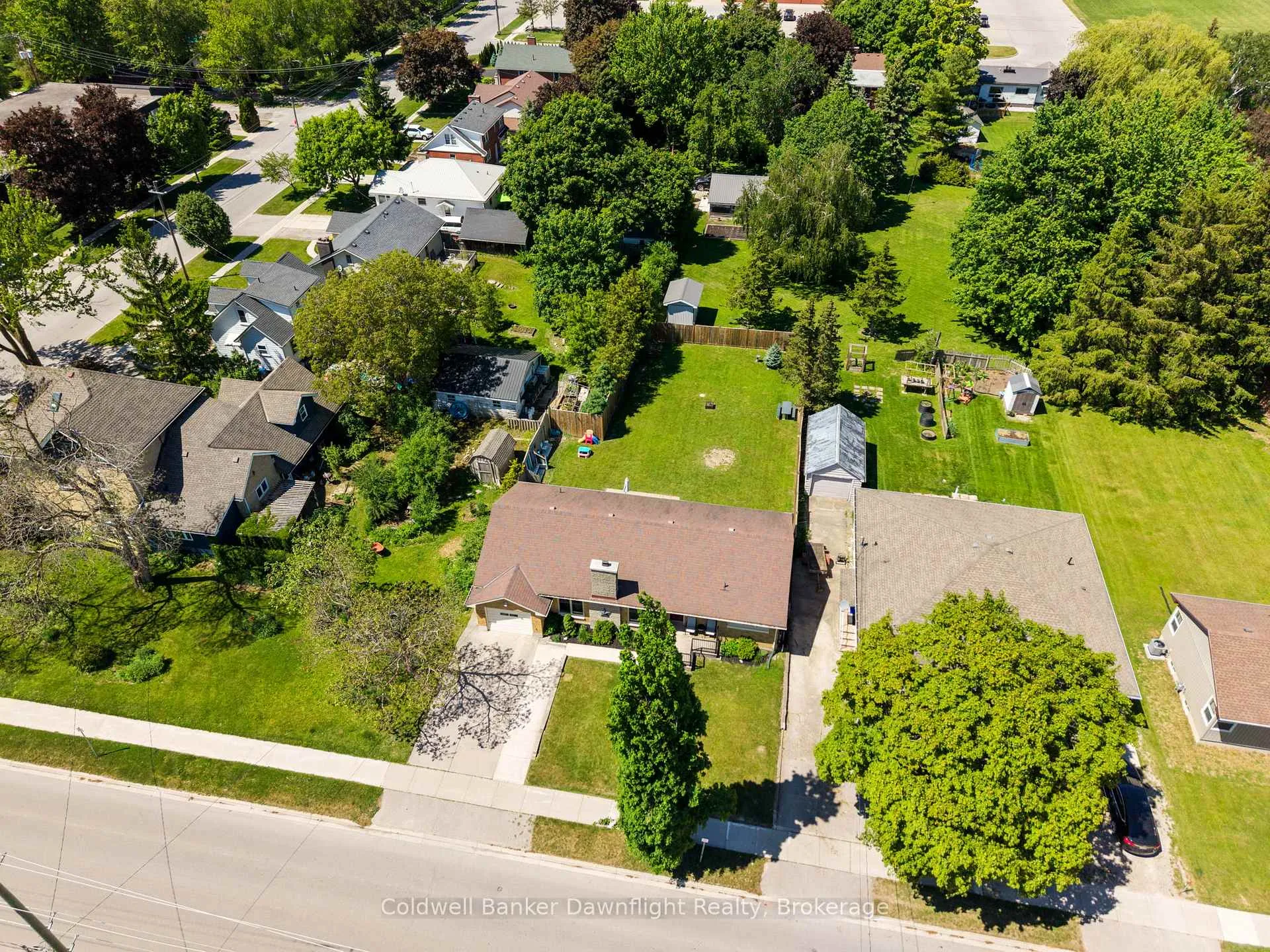 Photo 39 of 116 Sanders Street E, South Huron, Exeter — HOMEH