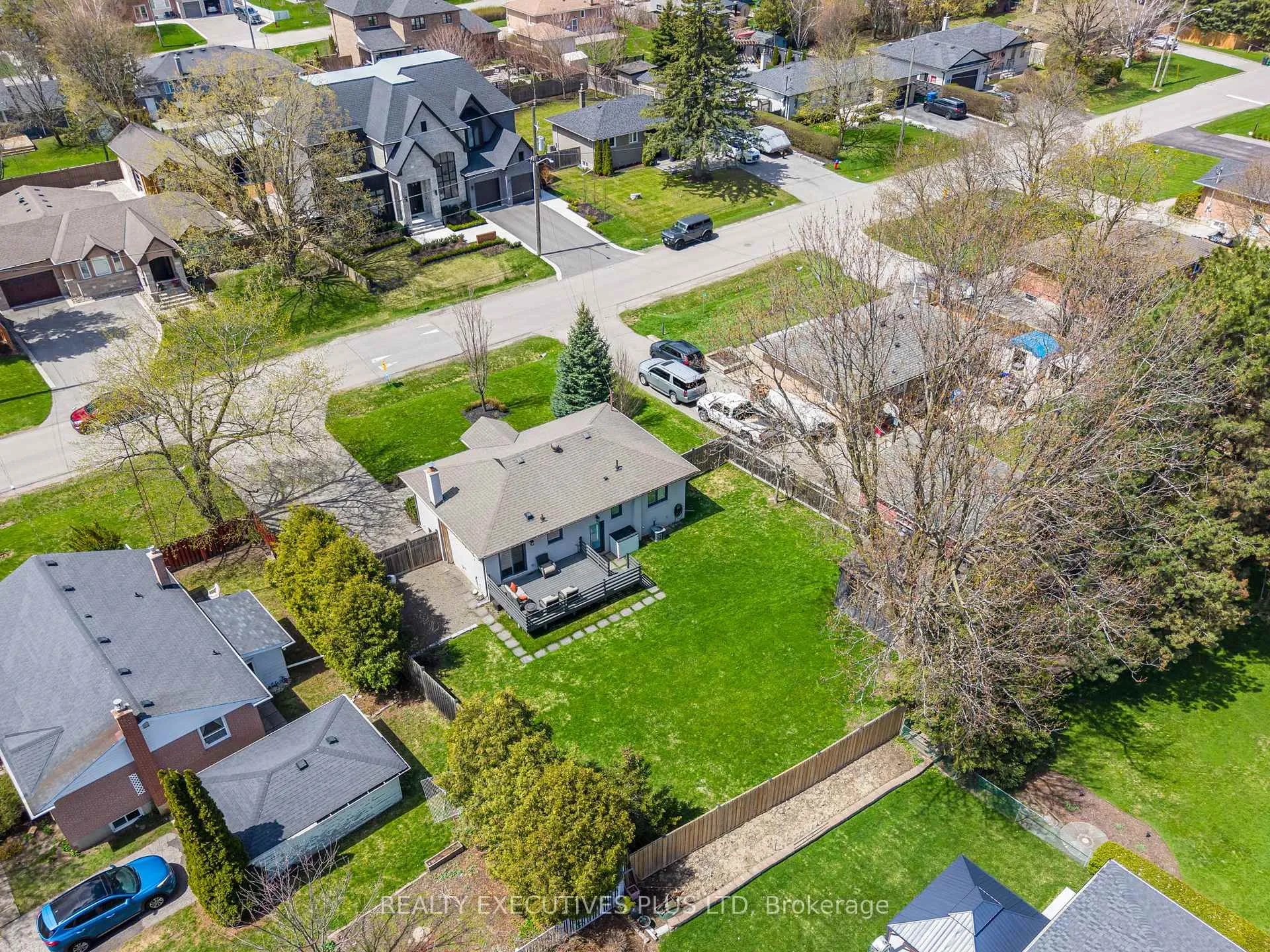Photo 30 of 9 Hazelbury Drive, King, Nobleton — HOMEH