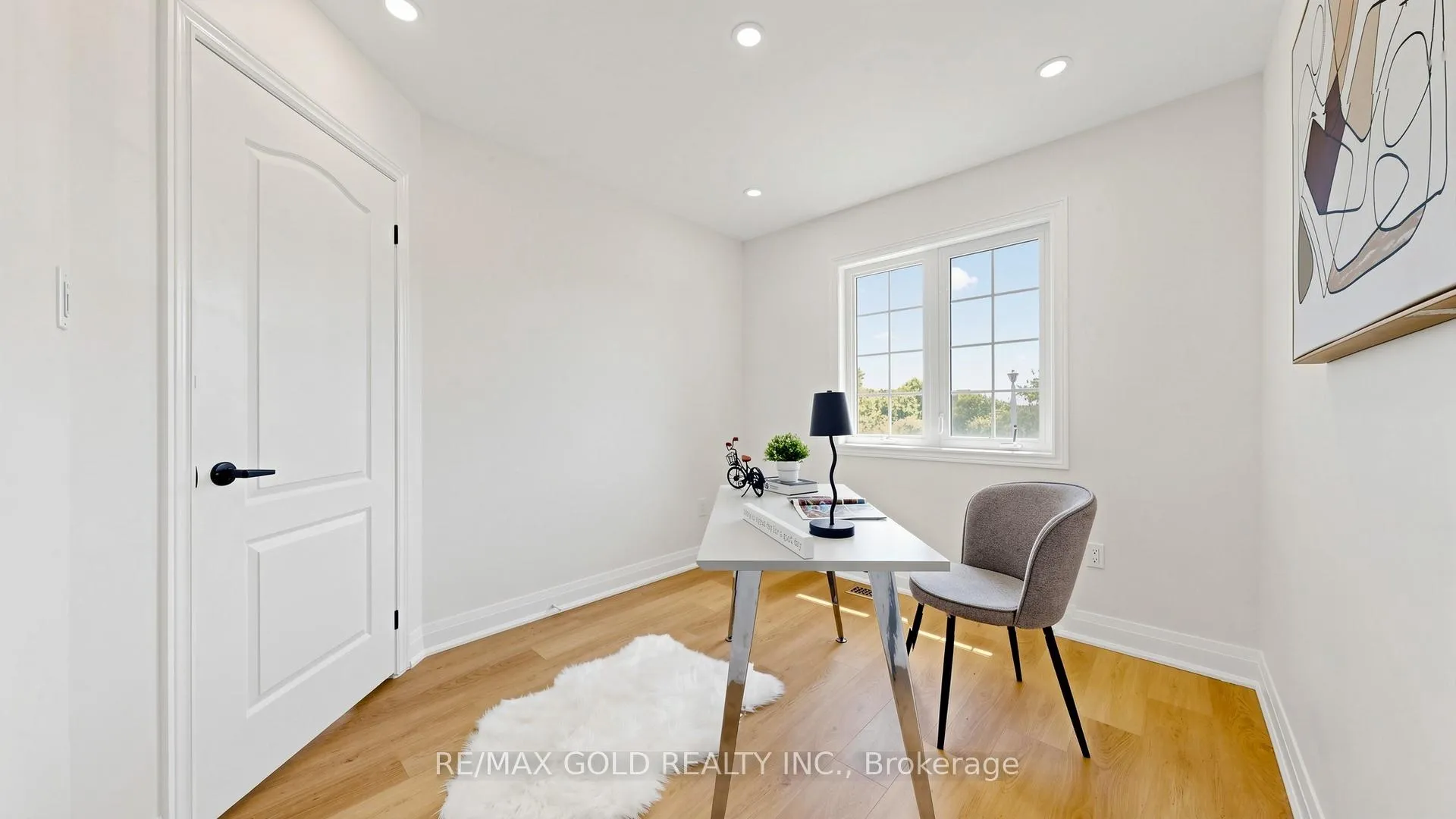 Photo 31 of 9 Edgewater Court, Brampton, Sandringham-Wellington — HOMEH