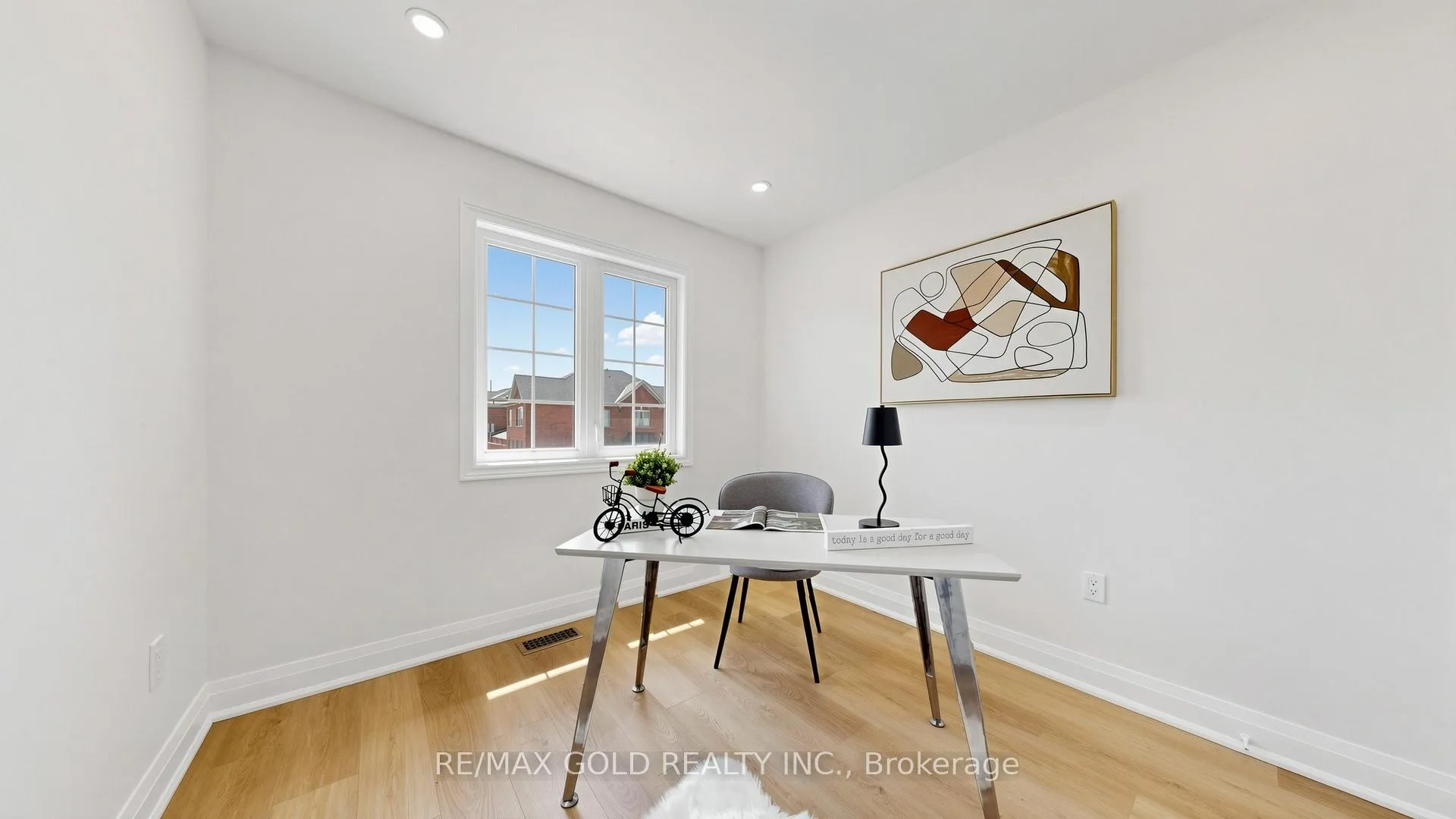 Photo 32 of 9 Edgewater Court, Brampton, Sandringham-Wellington — HOMEH