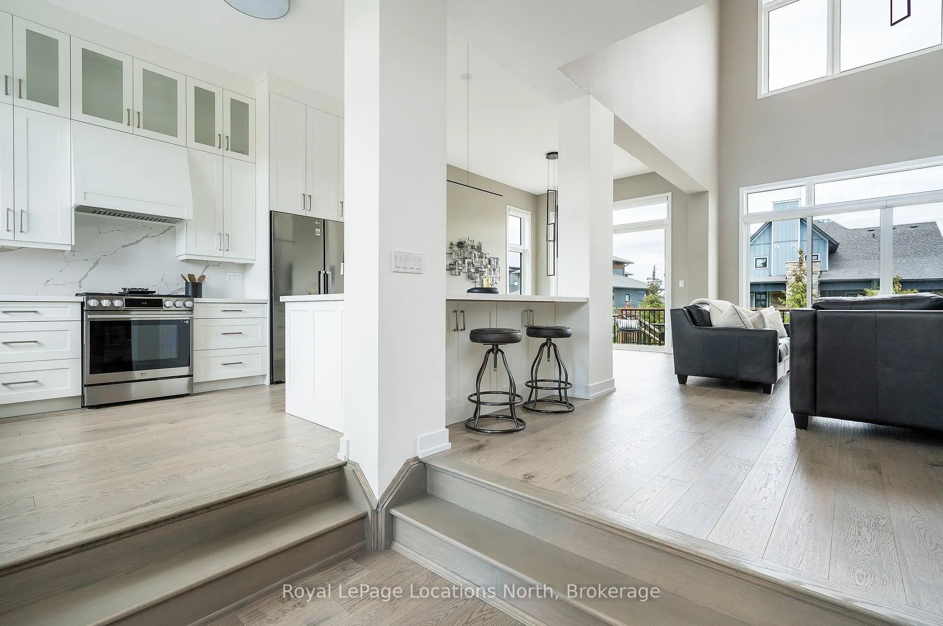 Photo 5 of 116 Stoneleigh Drive, Blue Mountains — HOMEH