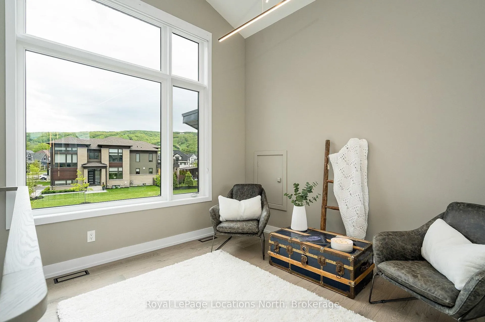 Photo 33 of 116 Stoneleigh Drive, Blue Mountains — HOMEH