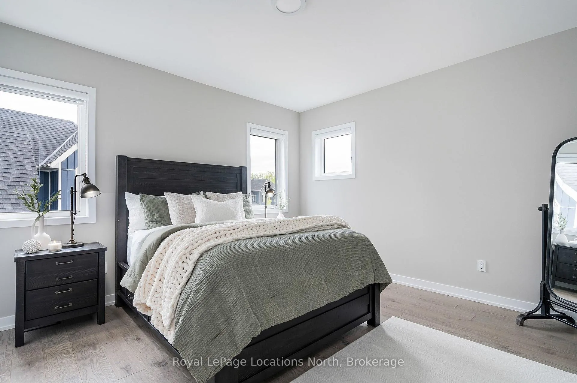 Photo 37 of 116 Stoneleigh Drive, Blue Mountains — HOMEH